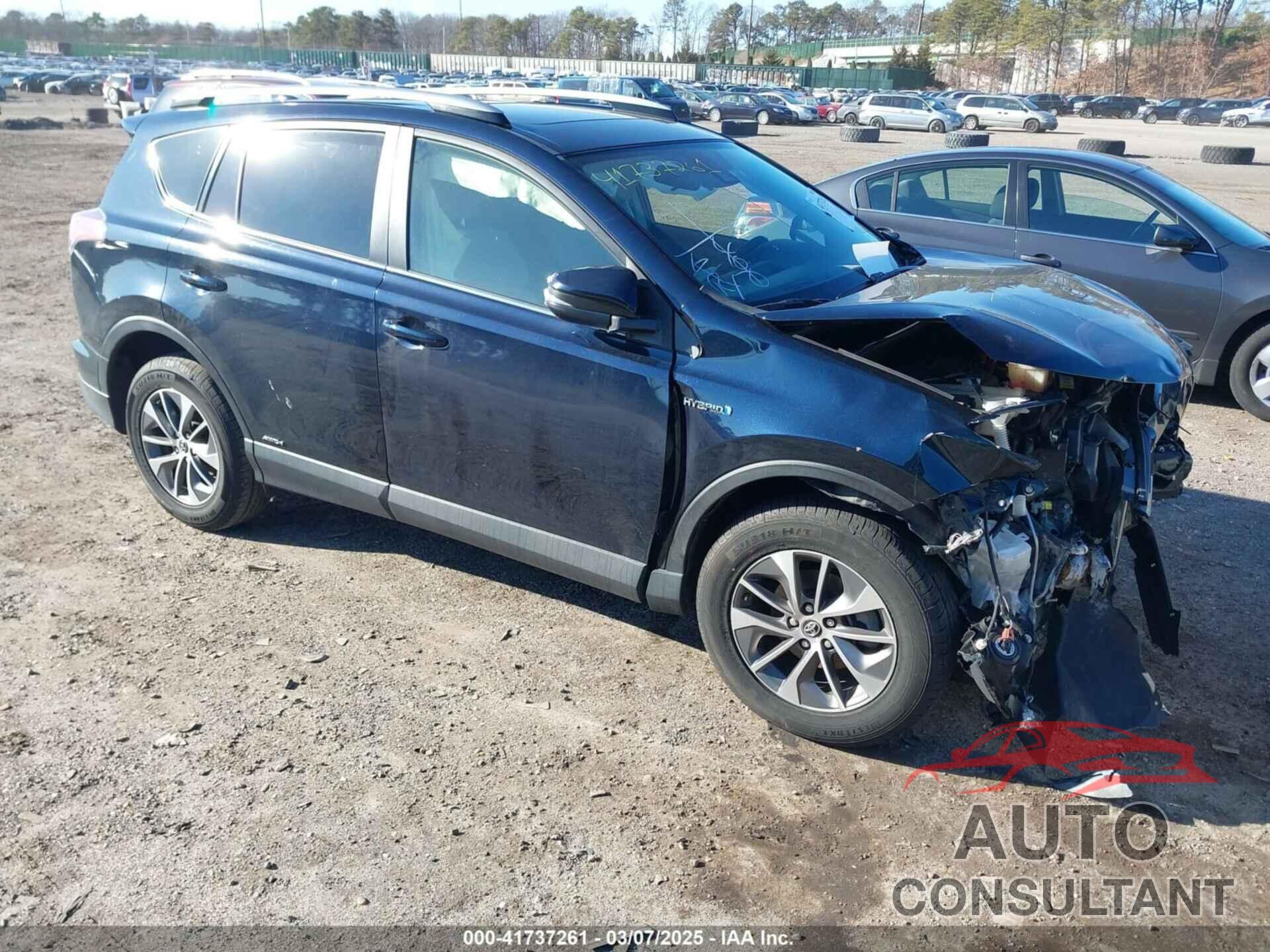 TOYOTA RAV4 HYBRID 2018 - JTMRJREV6JD205619