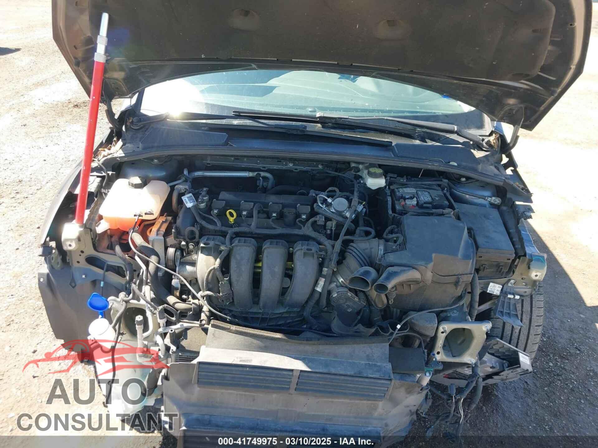 FORD FOCUS 2017 - 1FADP3F23HL202077