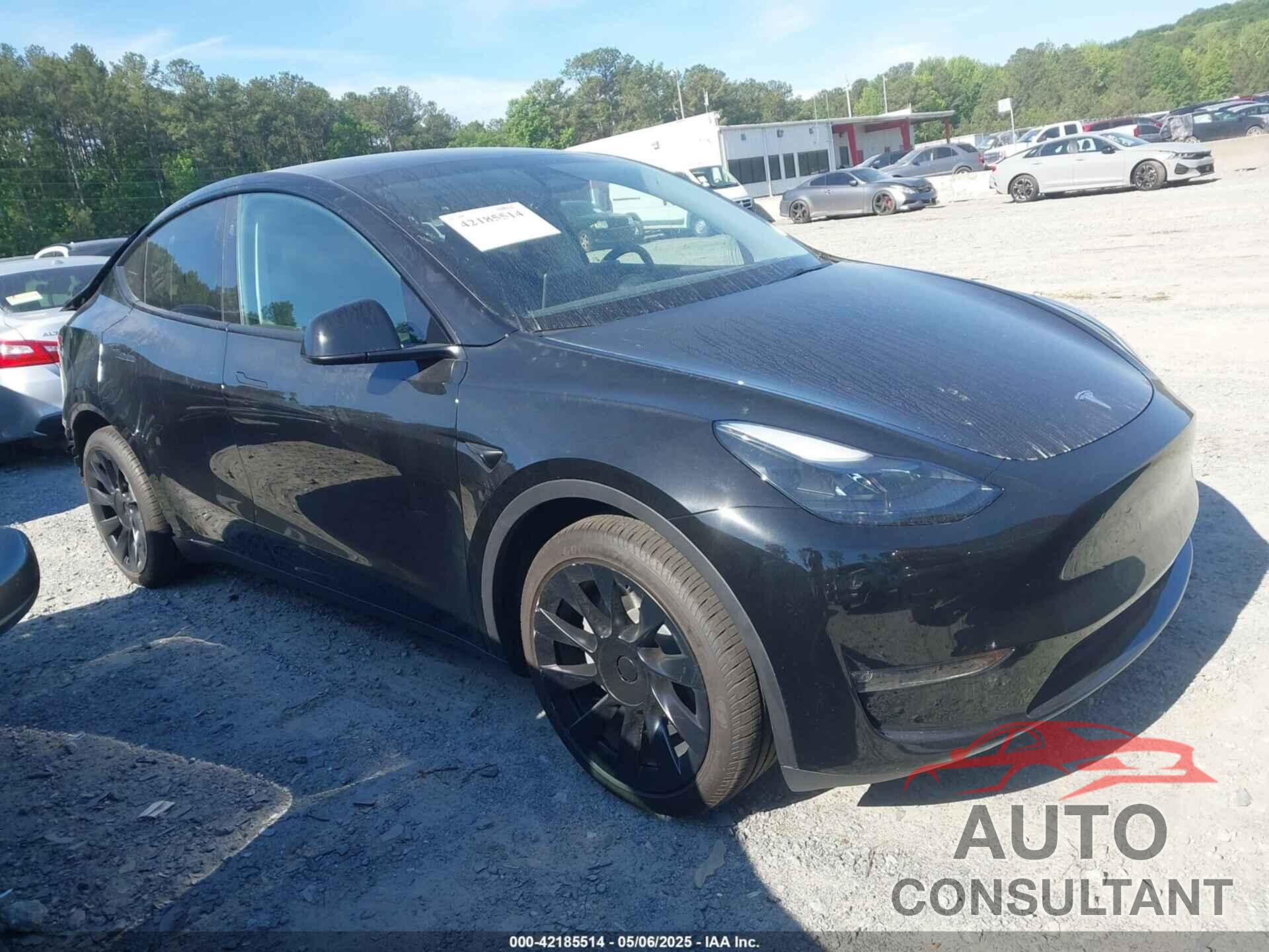 TESLA MODEL Y 2023 - 7SAYGAEE9PF888254