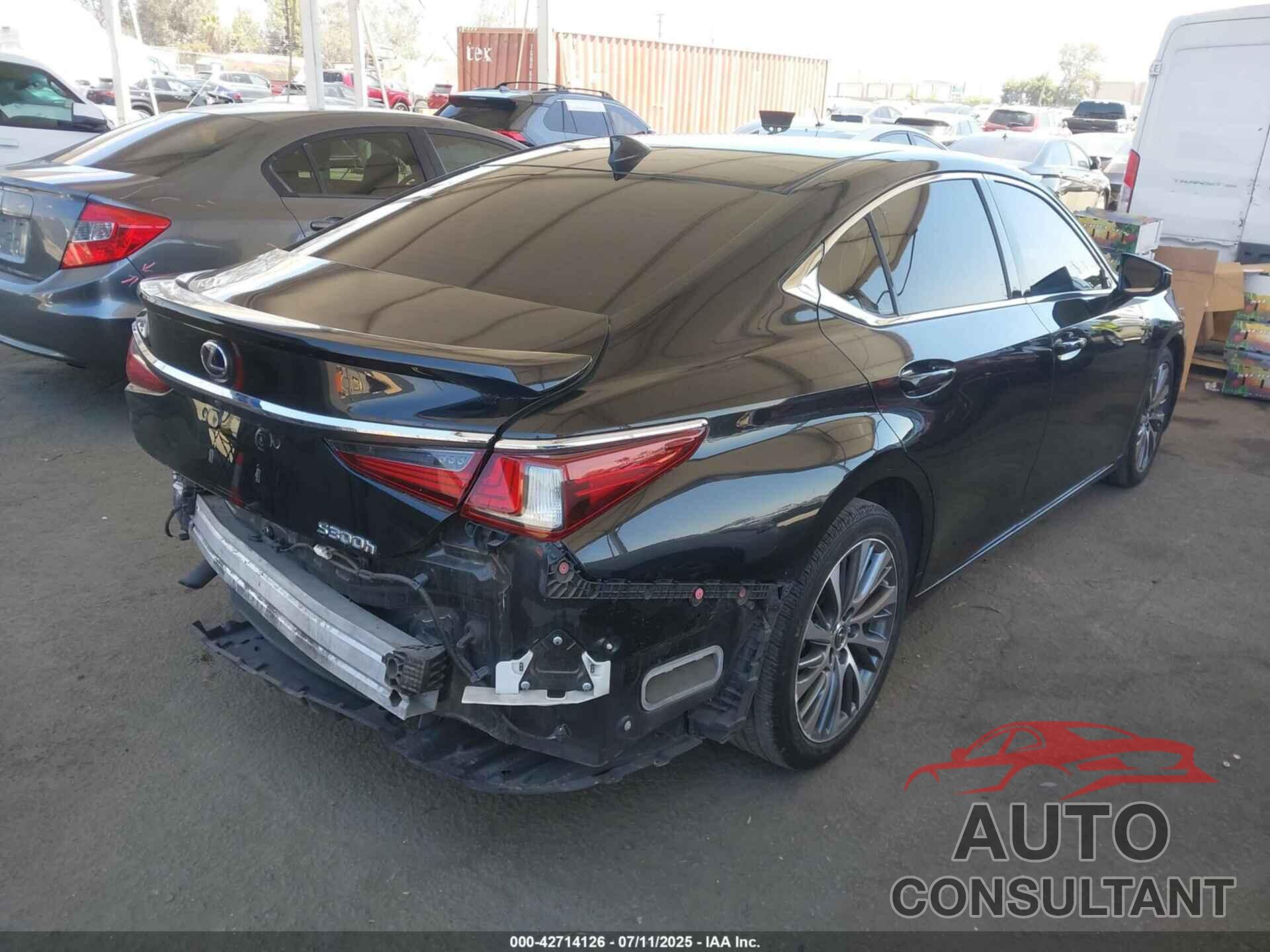 LEXUS ES 300H 2019 - JTHB21B13K2043784