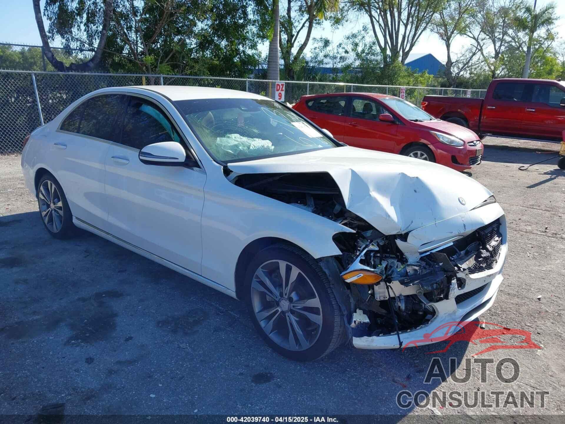 MERCEDES-BENZ C 300 2016 - 55SWF4JB3GU155524