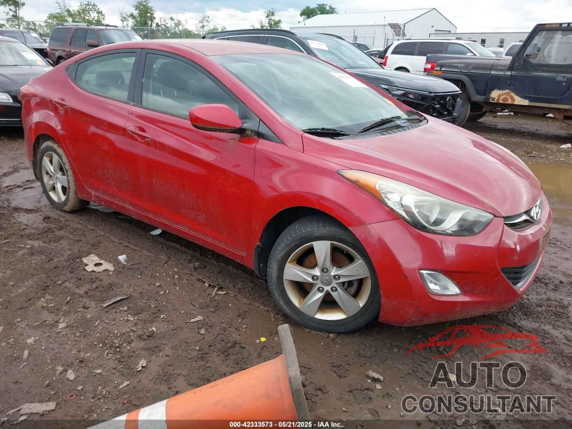 HYUNDAI ELANTRA 2013 - KMHDH4AE6DU945363