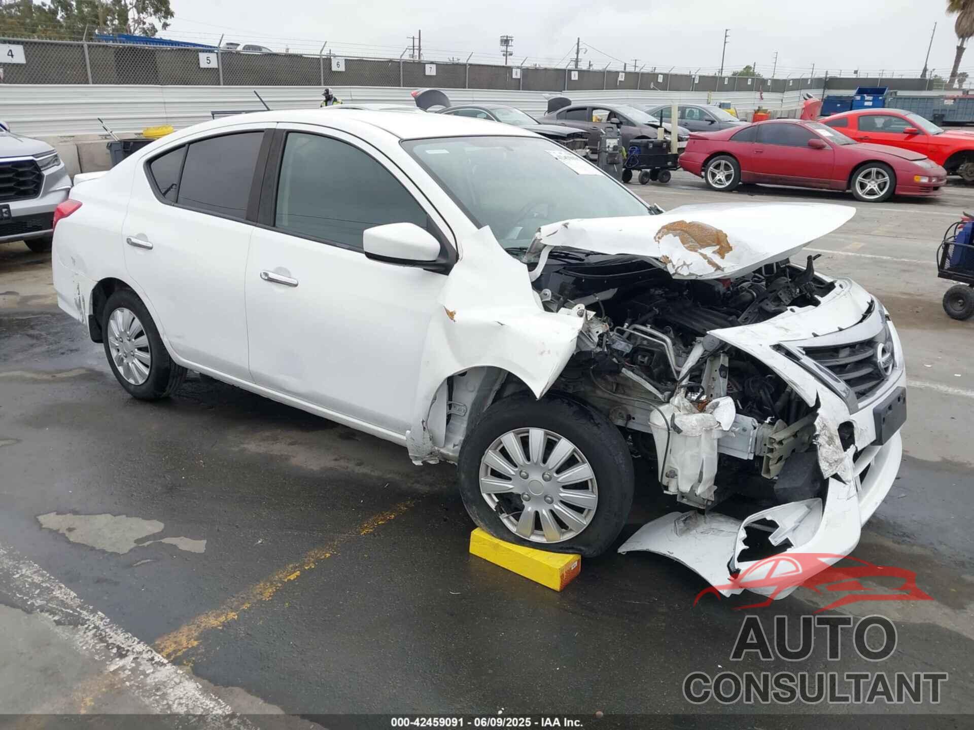 NISSAN VERSA 2019 - 3N1CN7AP3KL852807