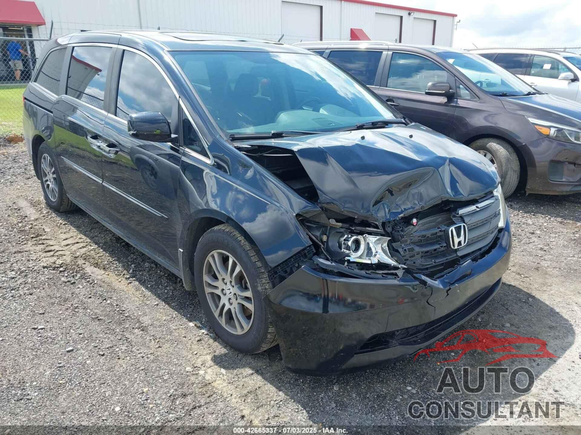 HONDA ODYSSEY 2013 - 5FNRL5H60DB088804