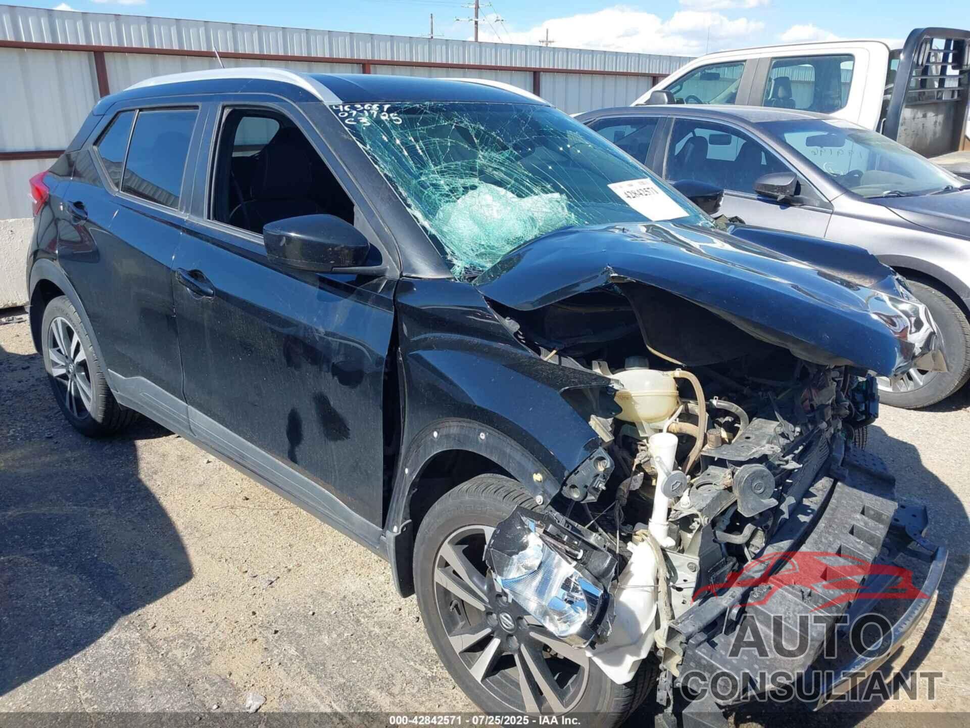 NISSAN KICKS 2019 - 3N1CP5CU1KL557660