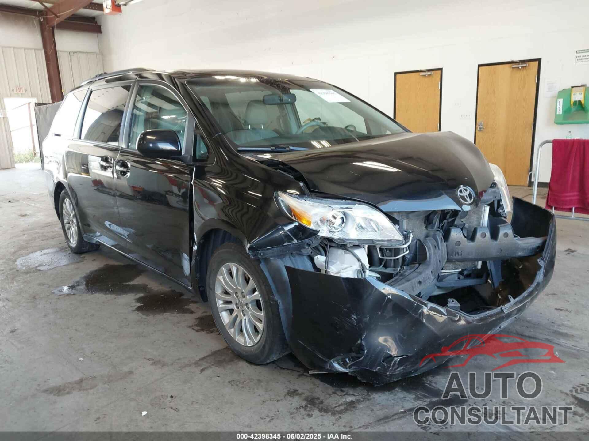 TOYOTA SIENNA 2011 - 5TDYK3DC7BS020409