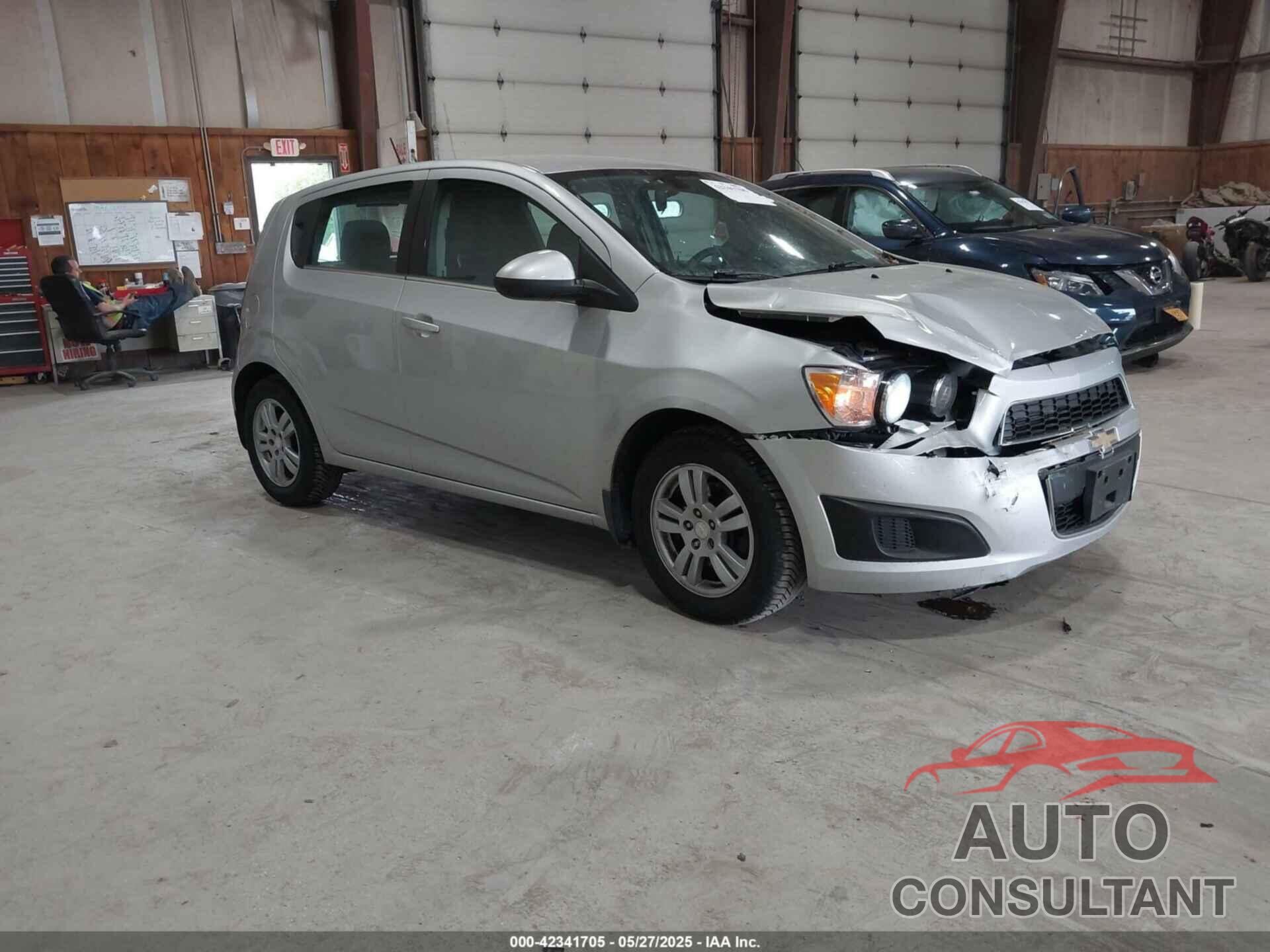 CHEVROLET SONIC 2016 - 1G1JC6SG9G4151259