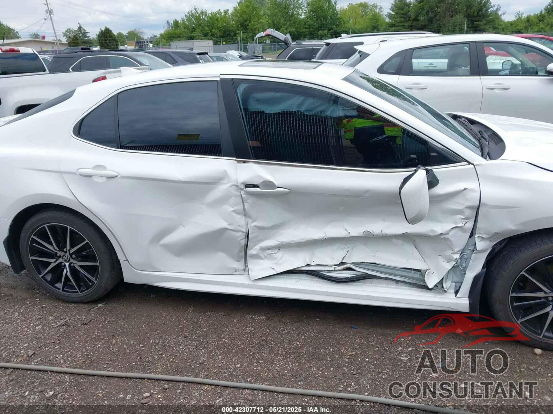 TOYOTA CAMRY 2023 - 4T1S11AK8PU110725