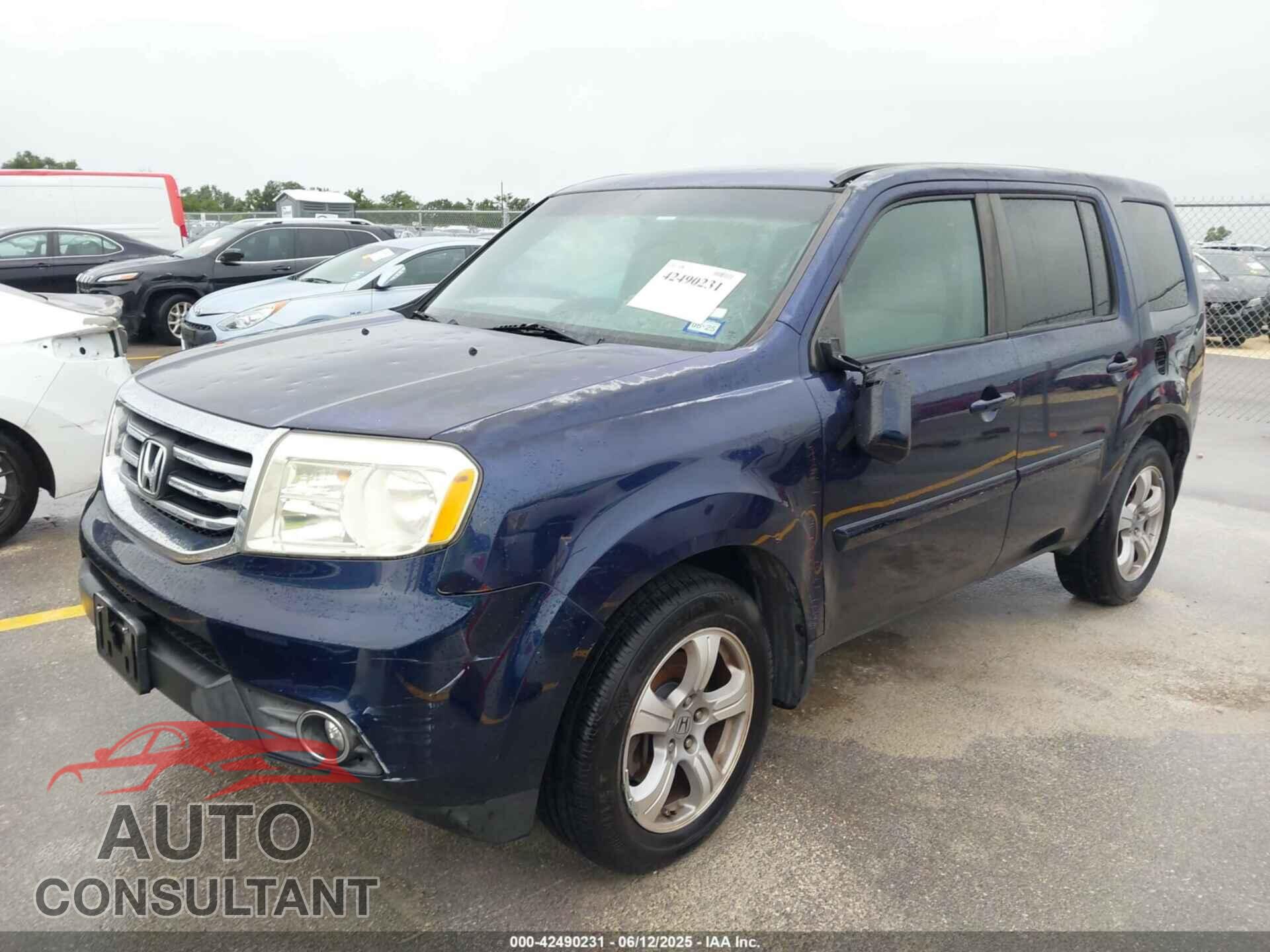HONDA PILOT 2013 - 5FNYF3H45DB006670