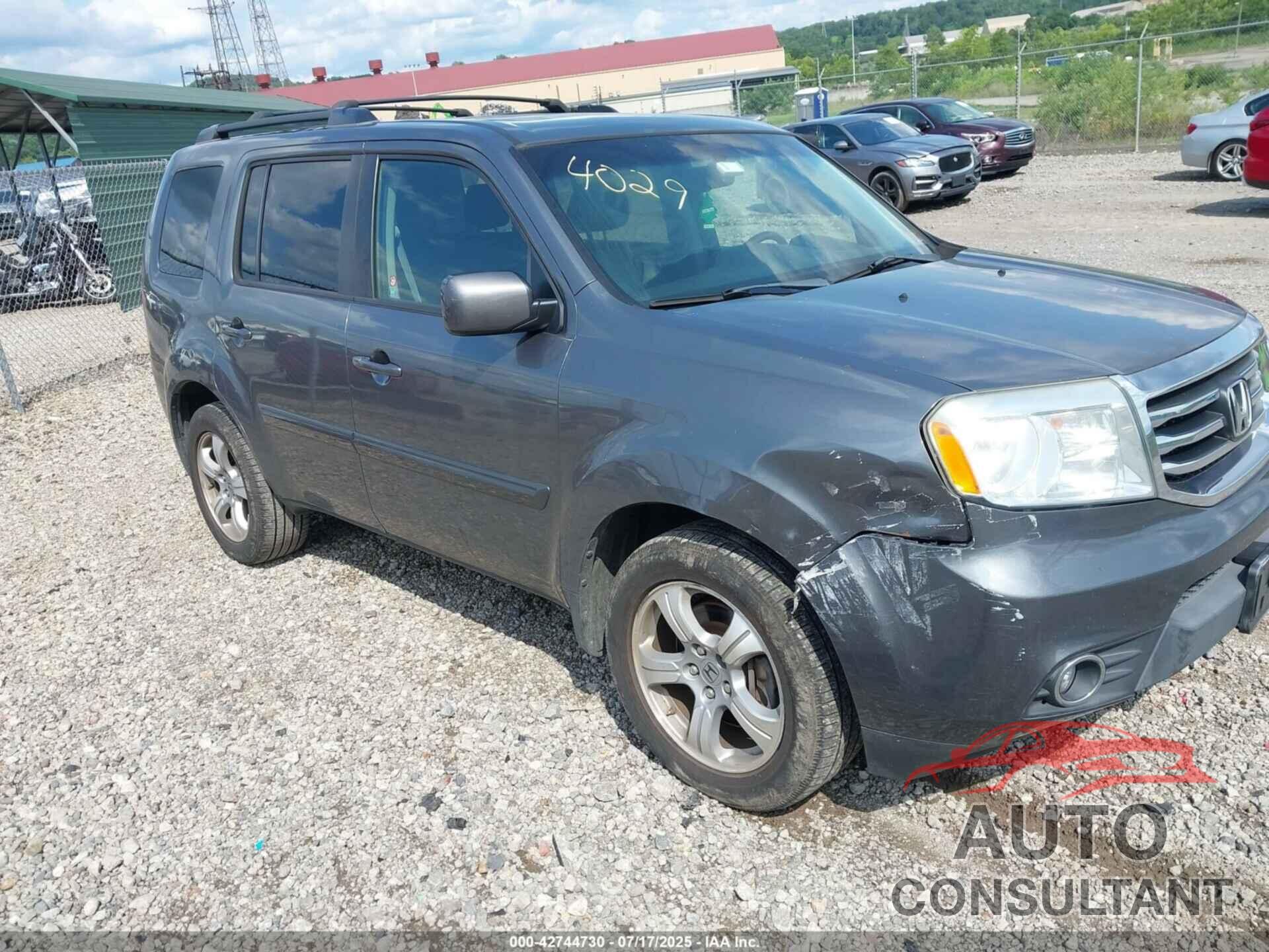 HONDA PILOT 2012 - 5FNYF4H51CB024029