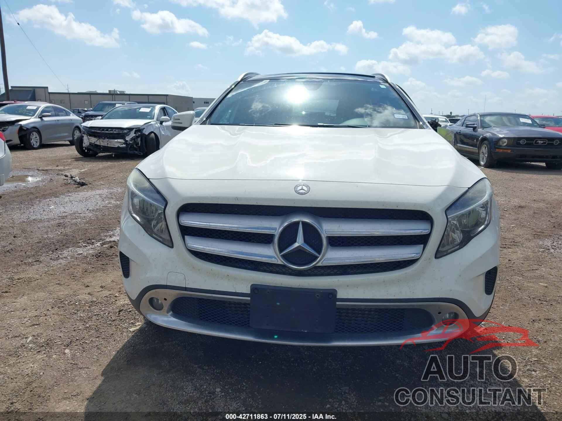 MERCEDES-BENZ GLA 250 2016 - WDCTG4EB0GJ252520