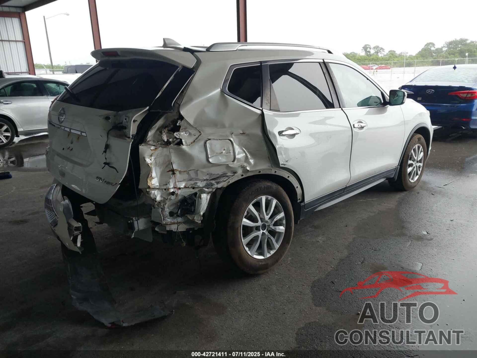 NISSAN ROGUE 2020 - KNMAT2MV1LP530437