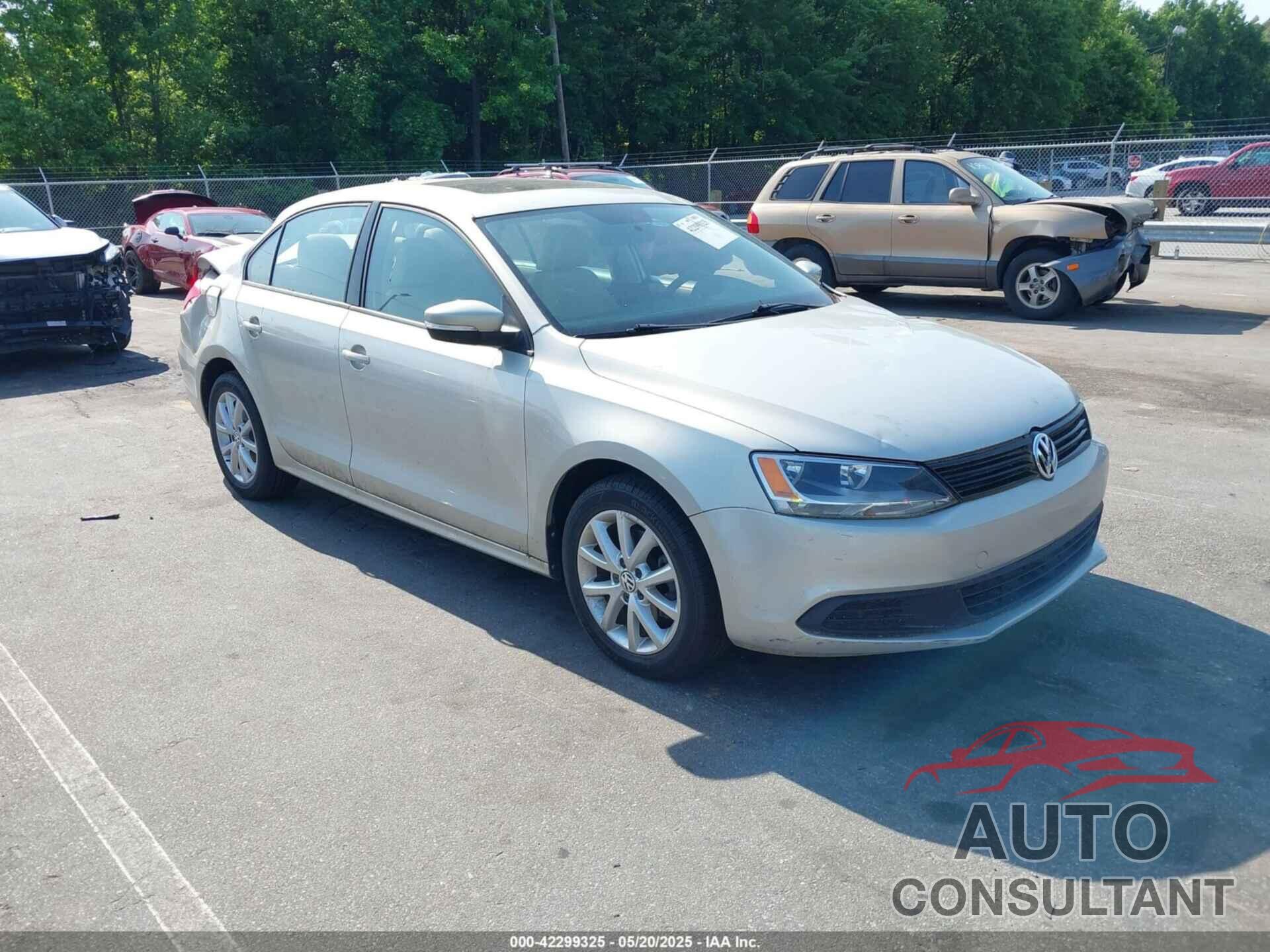 VOLKSWAGEN JETTA 2011 - 3VWDX7AJ4BM379482