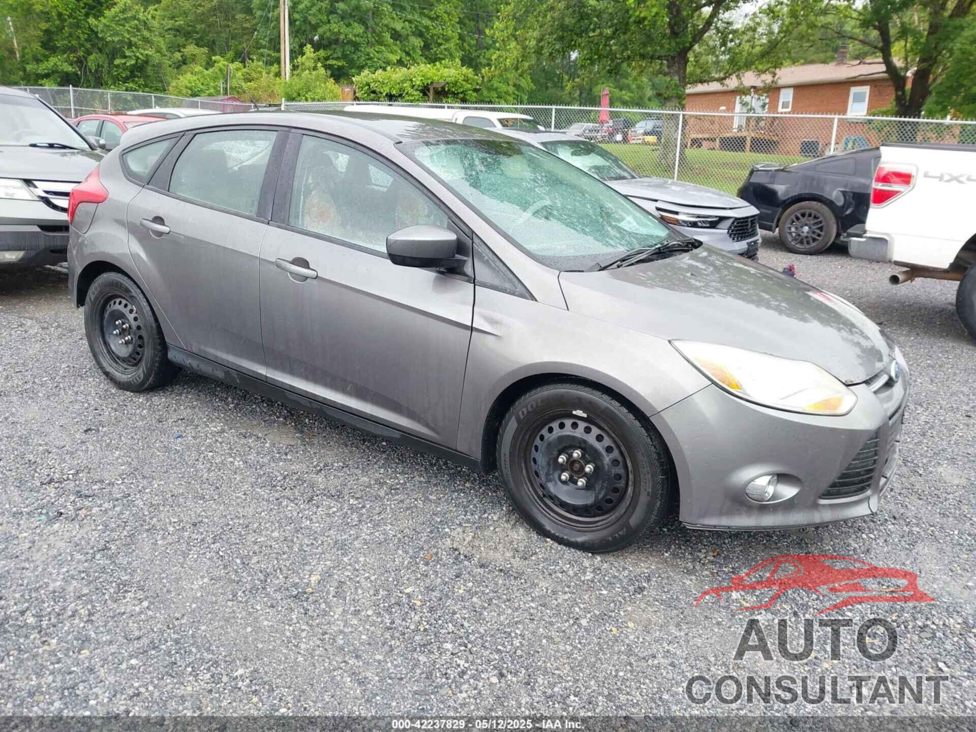 FORD FOCUS 2012 - 1FAHP3K22CL249858
