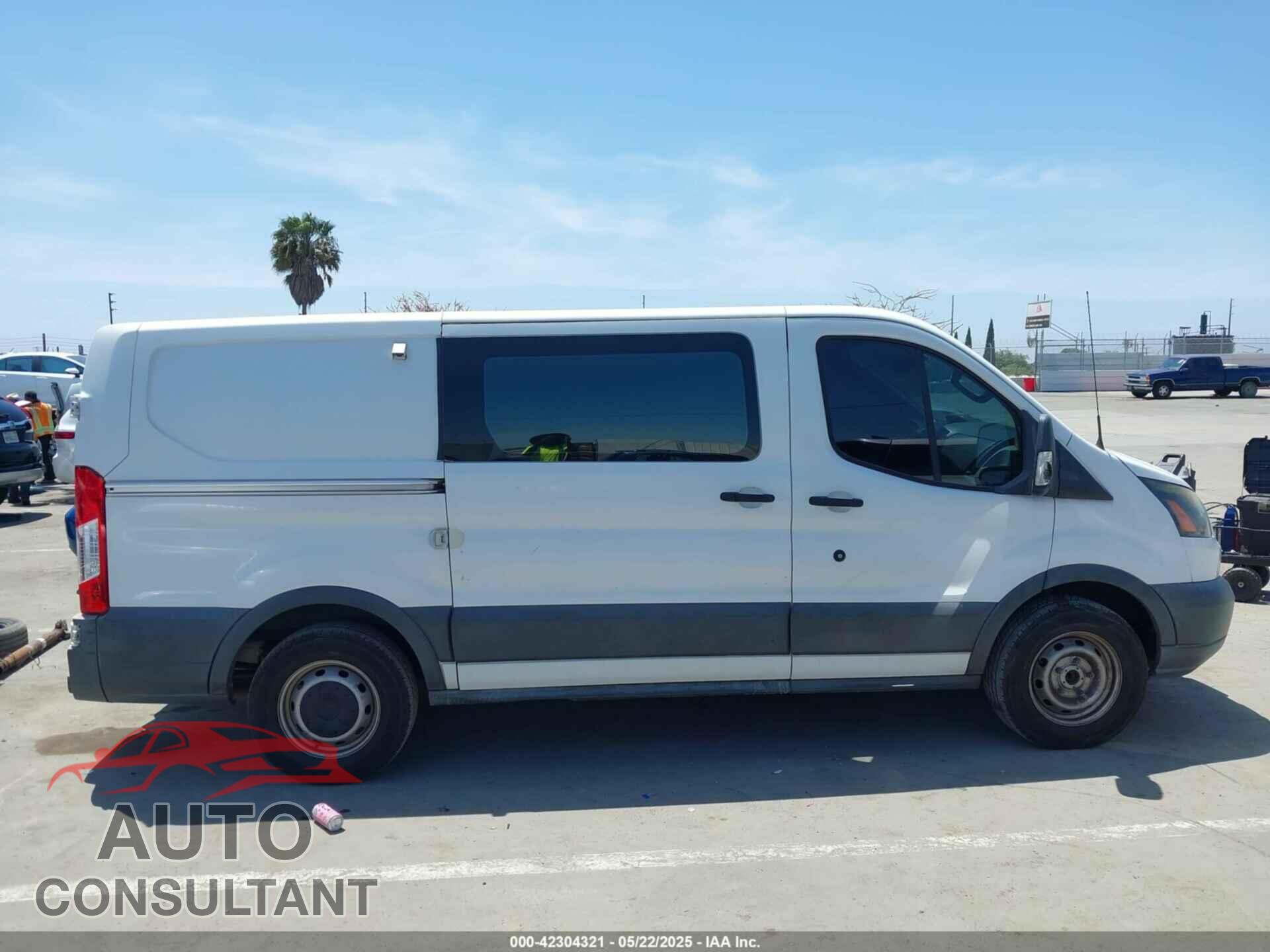 FORD TRANSIT-150 2016 - 1FTYE1YM3GKB32461