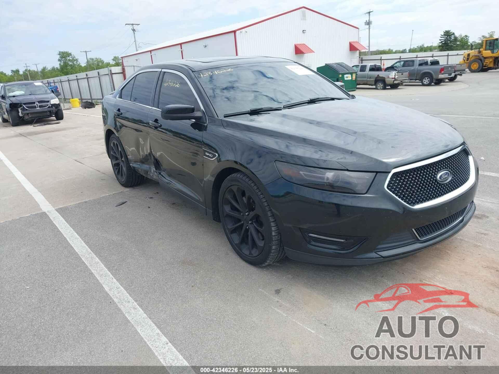 FORD TAURUS 2015 - 1FAHP2KT2FG156841