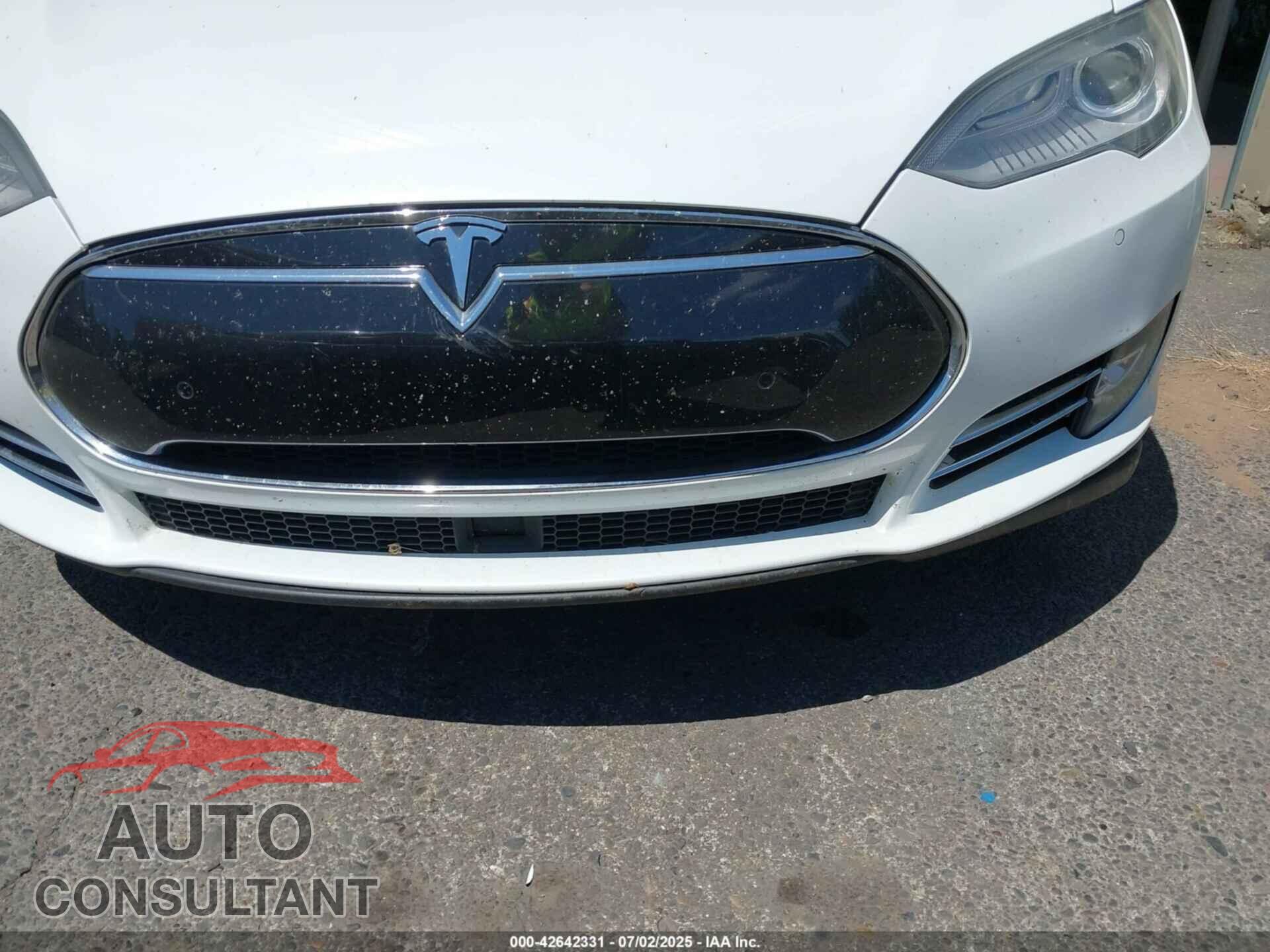 TESLA MODEL S 2015 - 5YJSA1E45FF109538