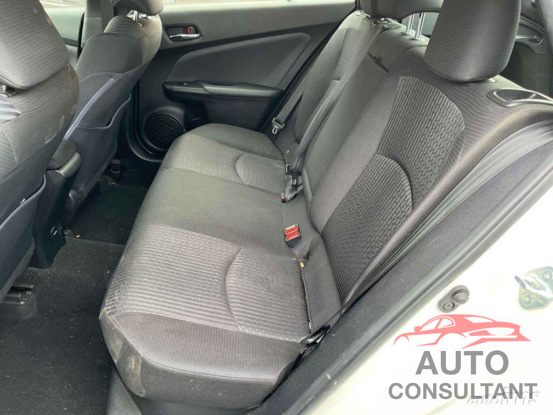 TOYOTA PRIUS 2018 - JTDKBRFU8J3068306