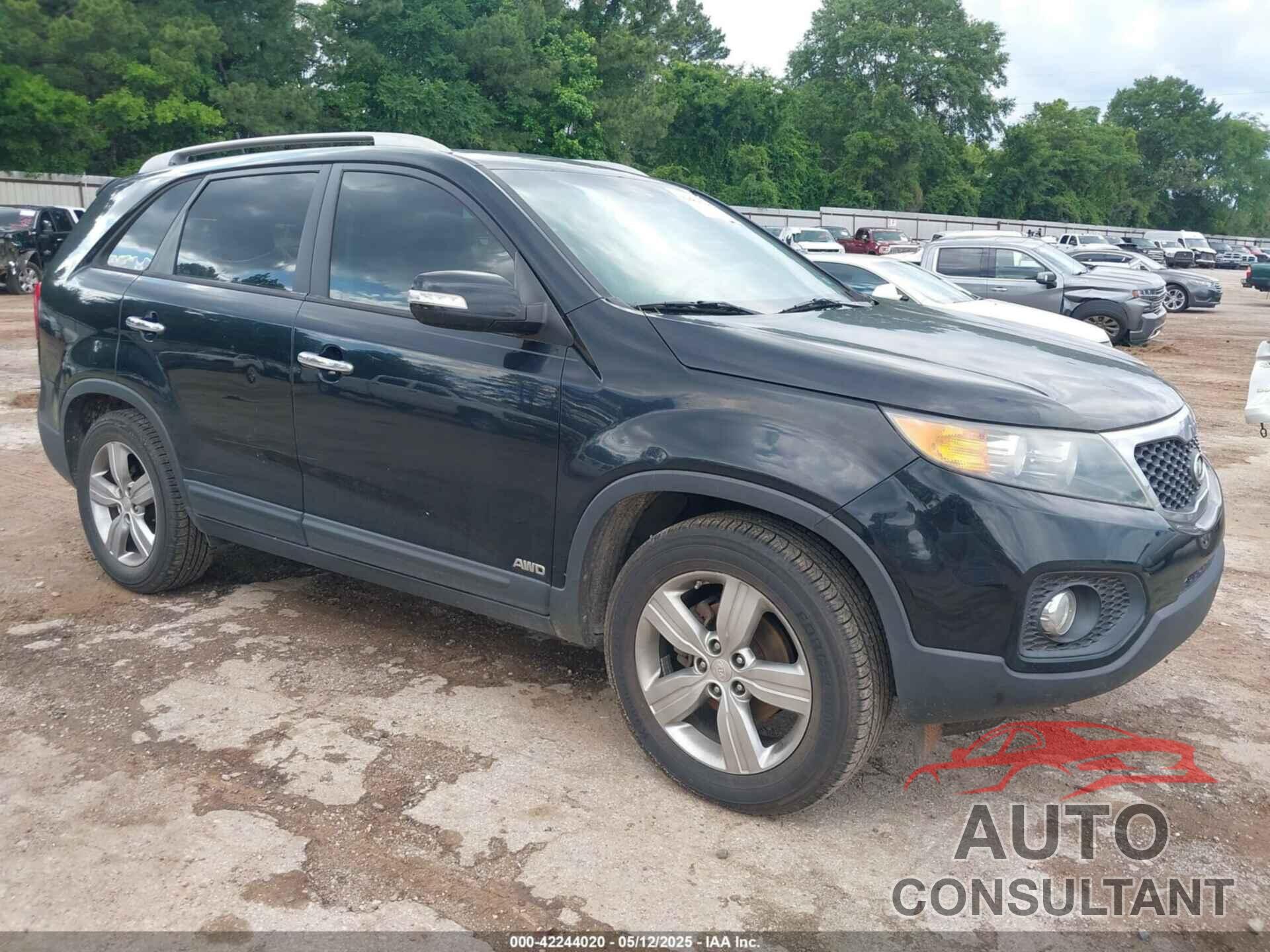 KIA SORENTO 2012 - 5XYKUCA67CG301512