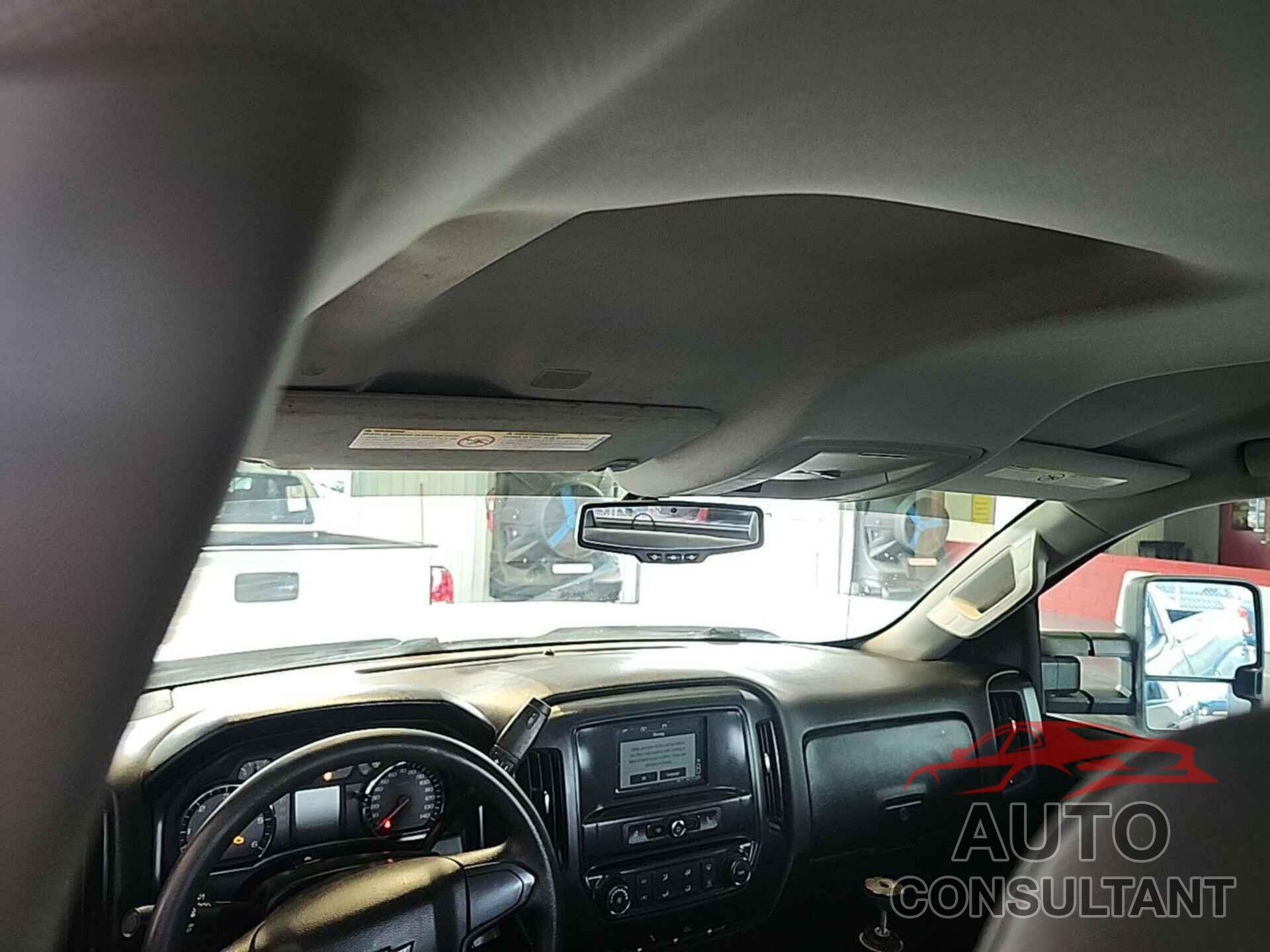 CHEVROLET SILVERADO 2019 - 2GC2KREG0K1200817