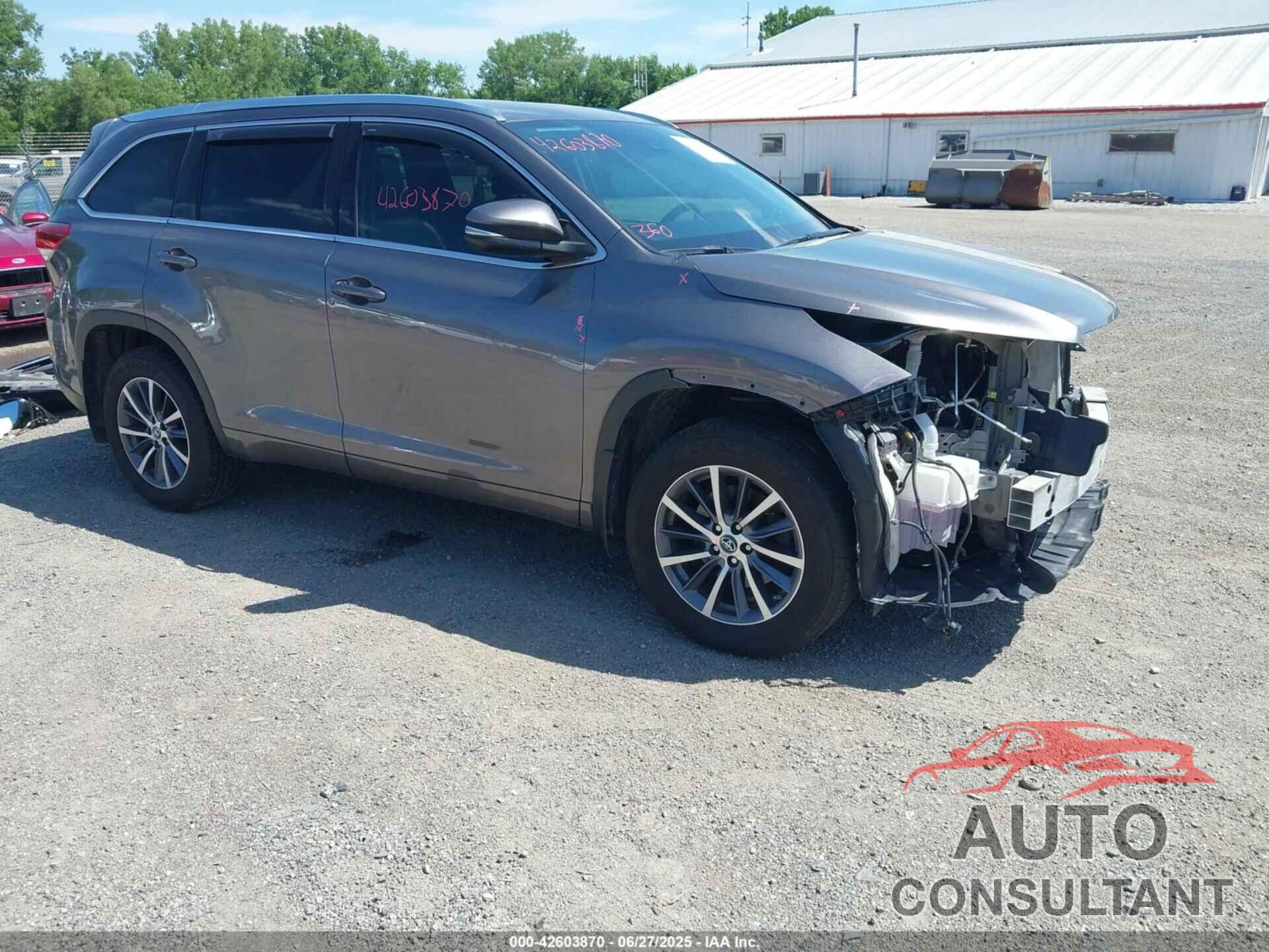 TOYOTA HIGHLANDER 2018 - 5TDJZRFH6JS875870