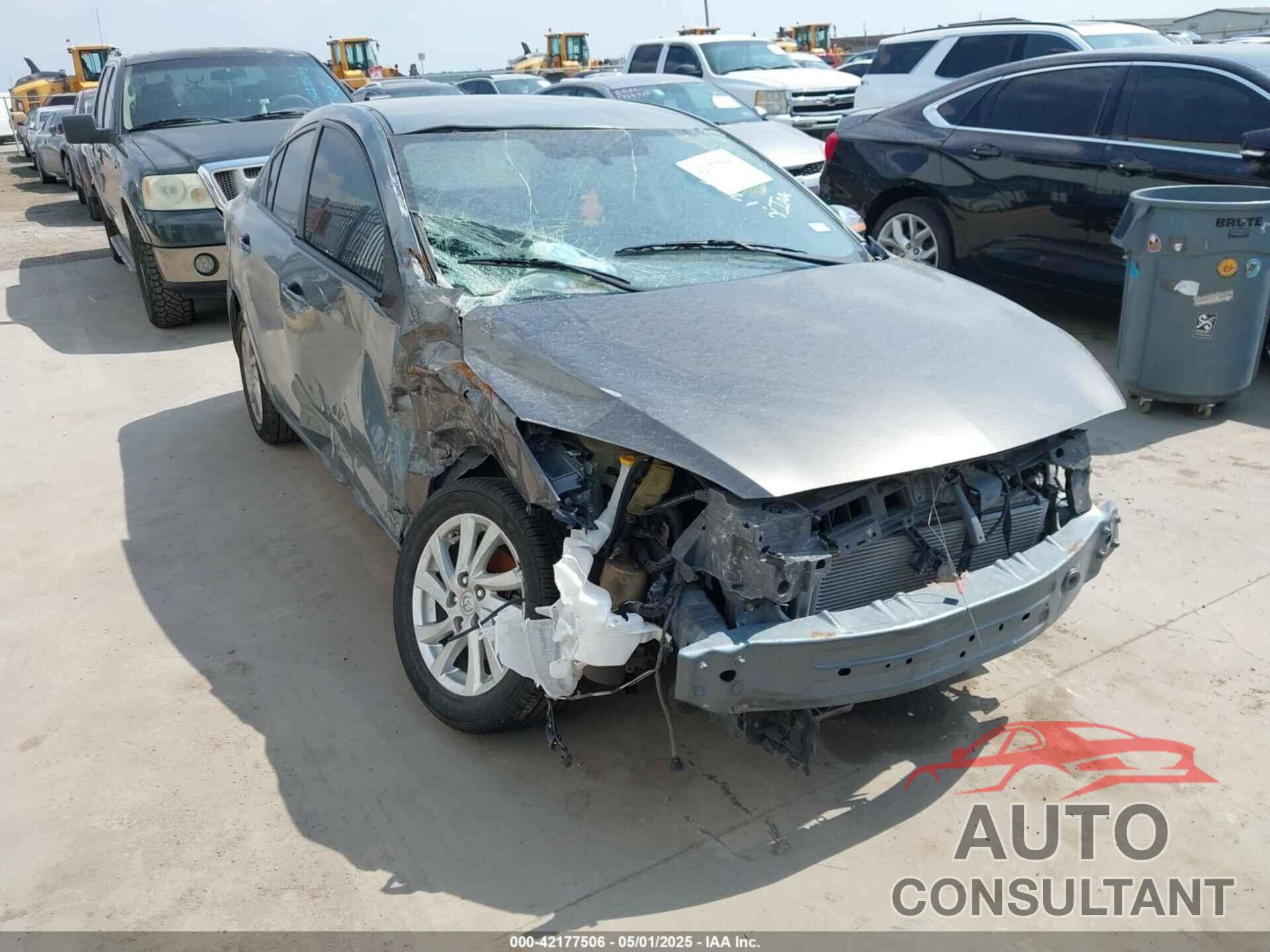 MAZDA MAZDA3 2012 - JM1BL1V77C1611119