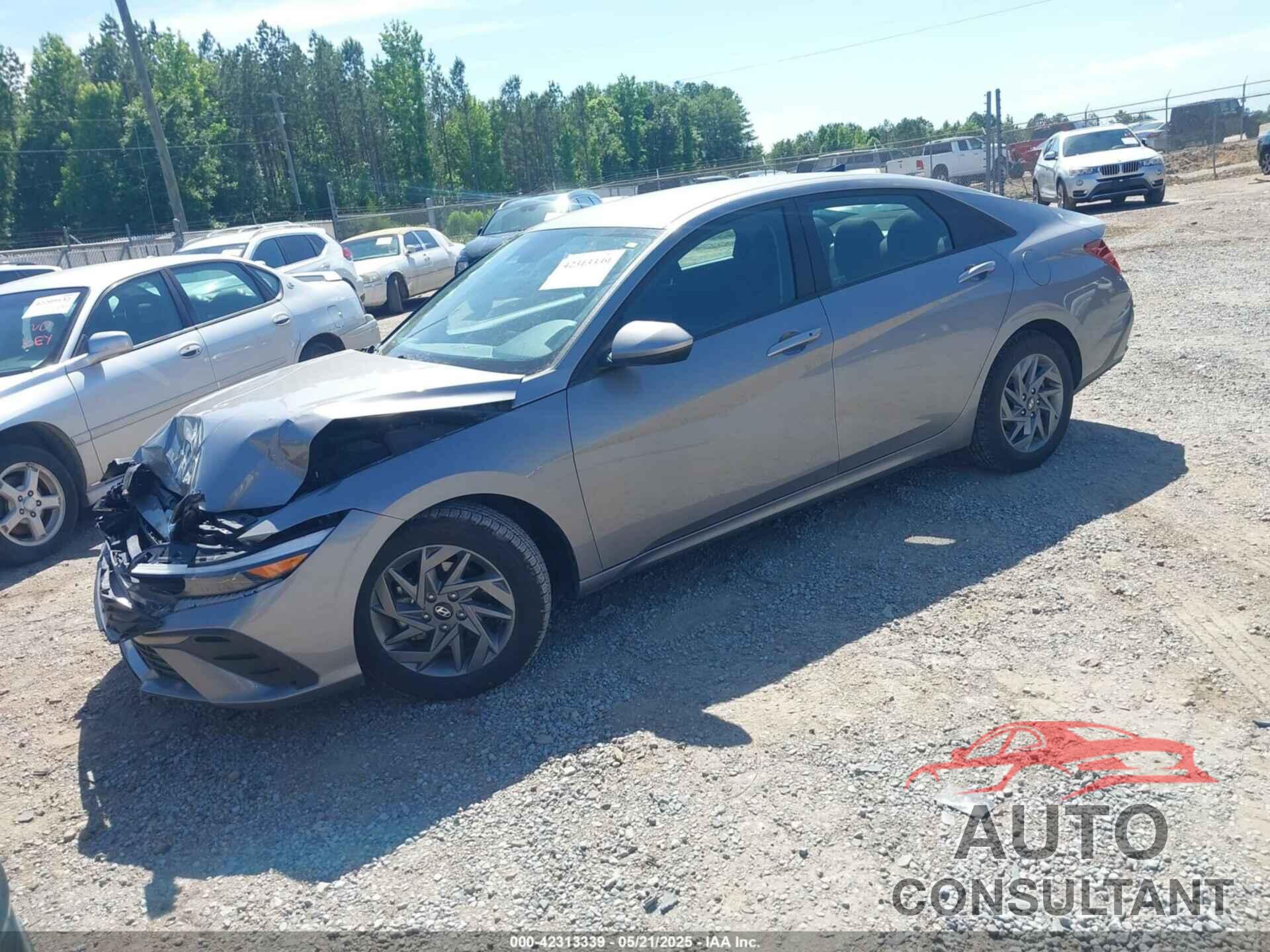 HYUNDAI ELANTRA 2024 - KMHLM4DG4RU650418