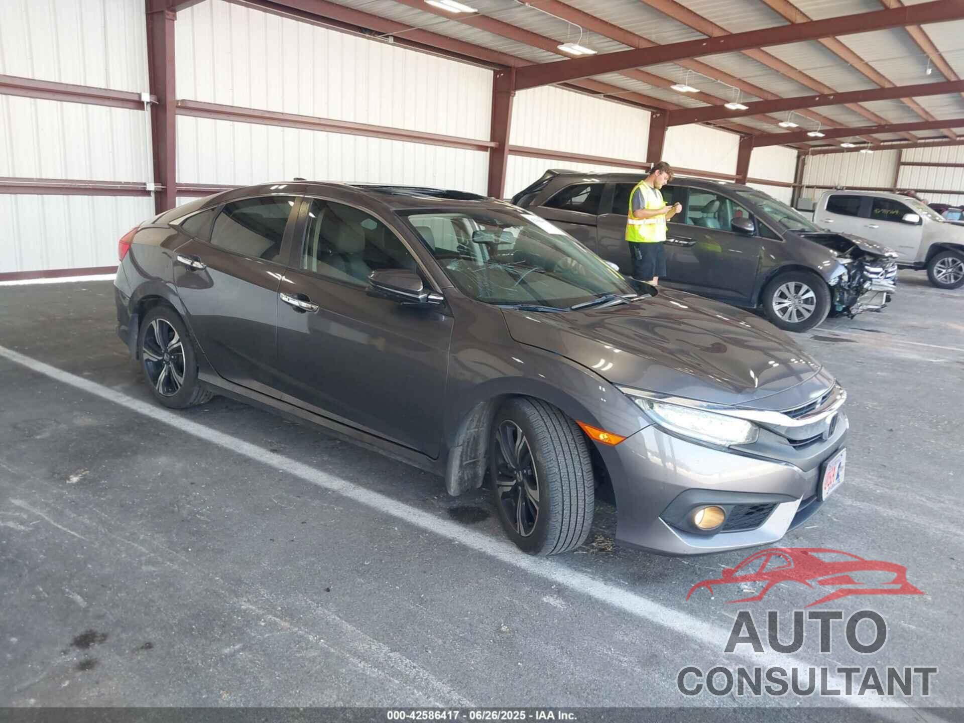 HONDA CIVIC 2018 - JHMFC1F9XJX021376