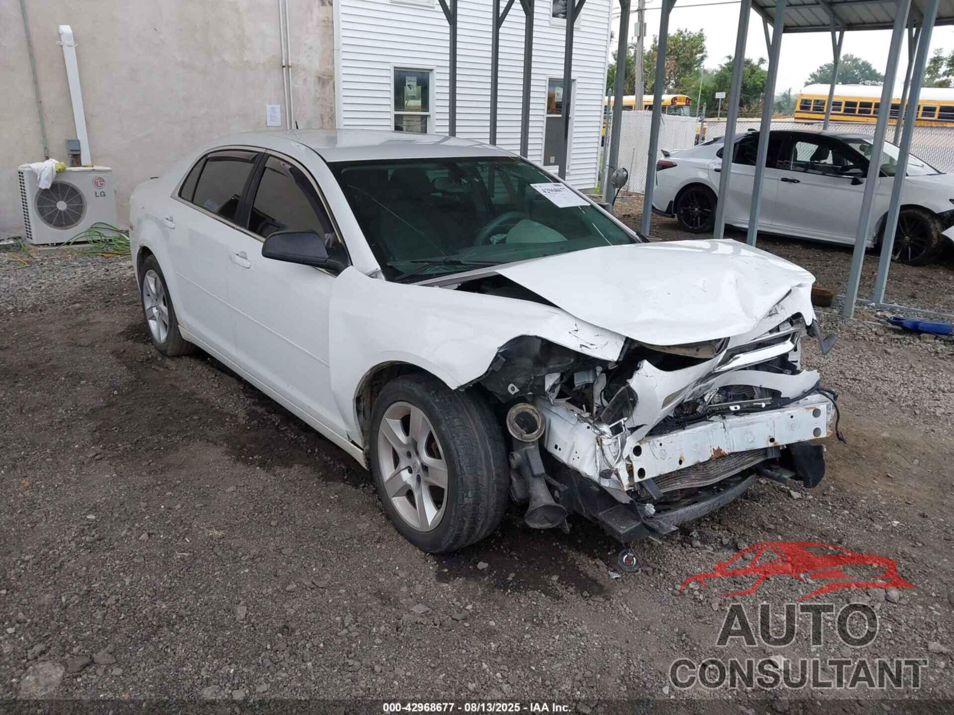 CHEVROLET MALIBU 2011 - 1G1ZB5E12BF235377
