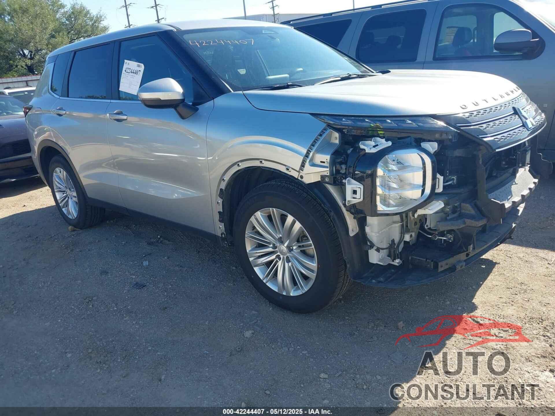 MITSUBISHI OUTLANDER 2024 - JA4J3UA8XRZ015082