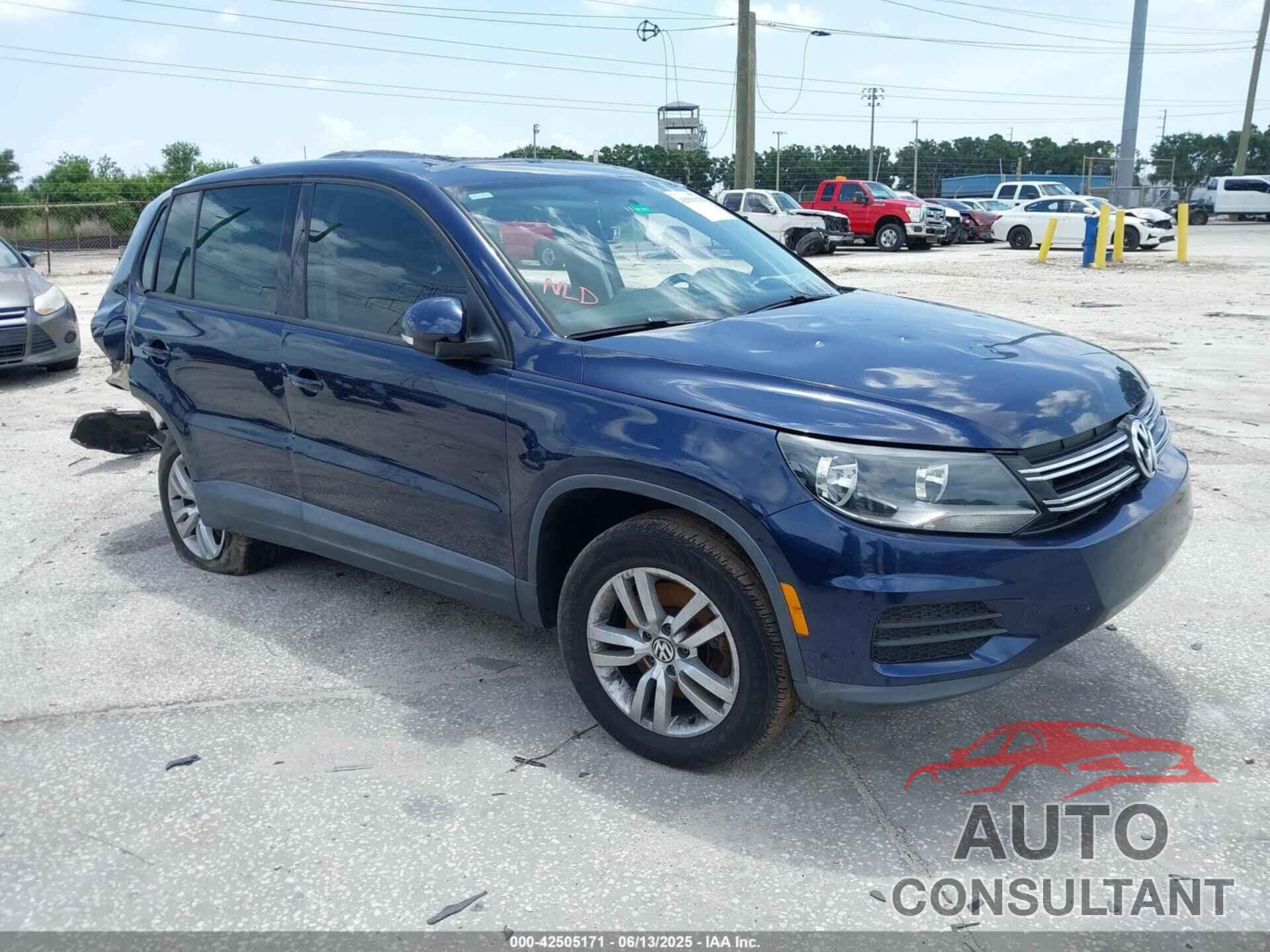 VOLKSWAGEN TIGUAN 2013 - WVGAV3AX5DW620778