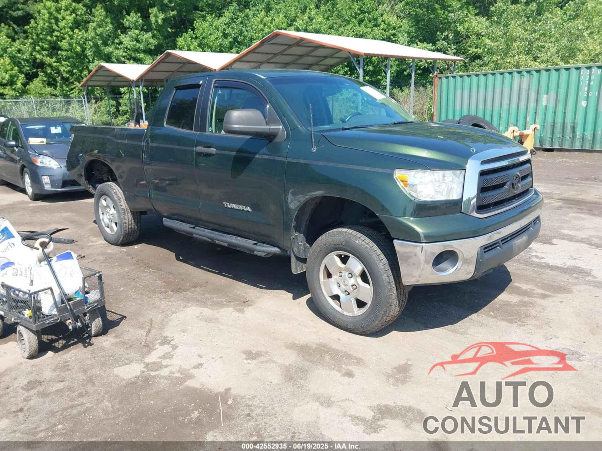 TOYOTA TUNDRA 2011 - 5TFUM5F11BX020691