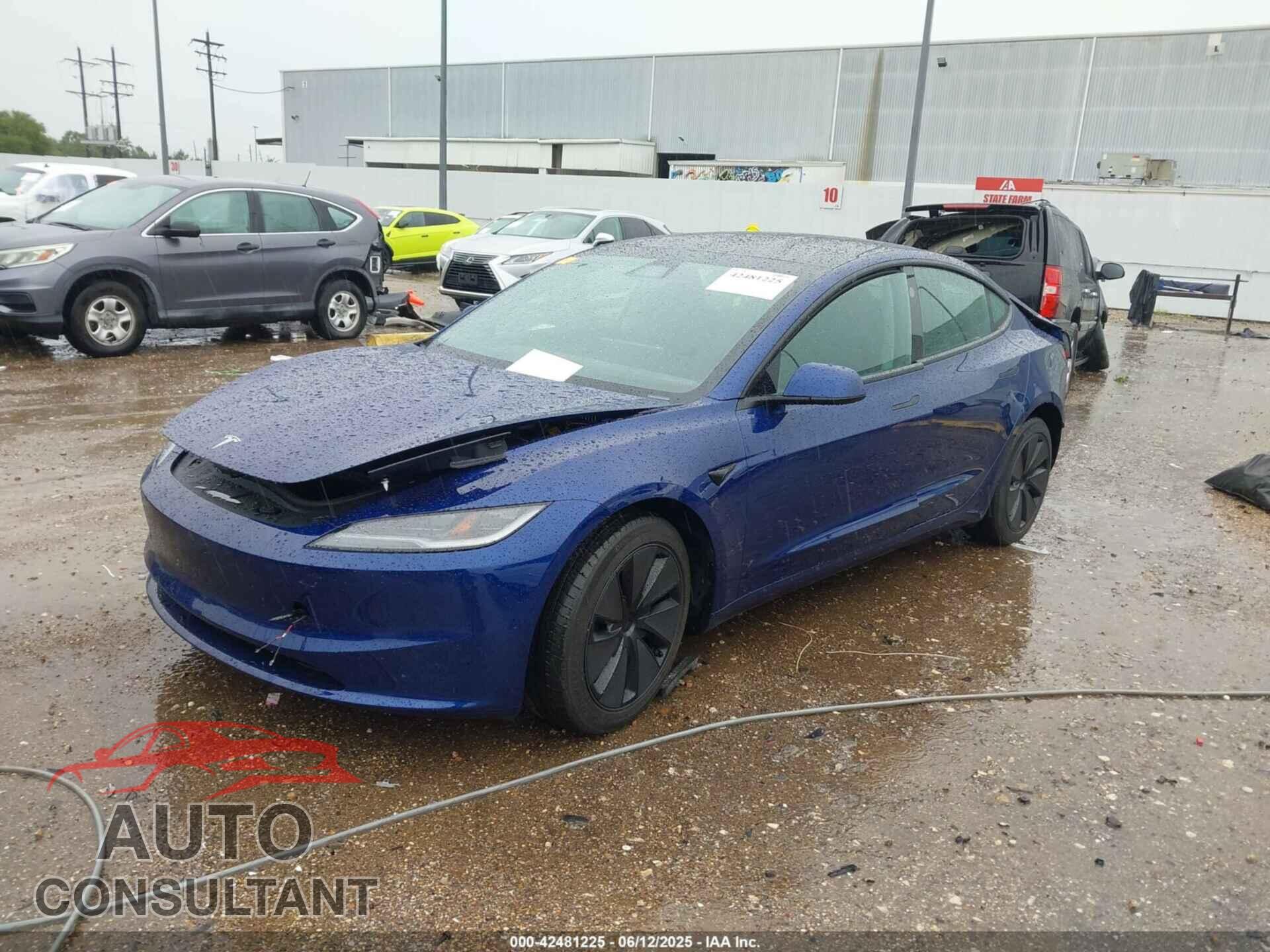 TESLA MODEL 3 2025 - 5YJ3E1EA7SF997945