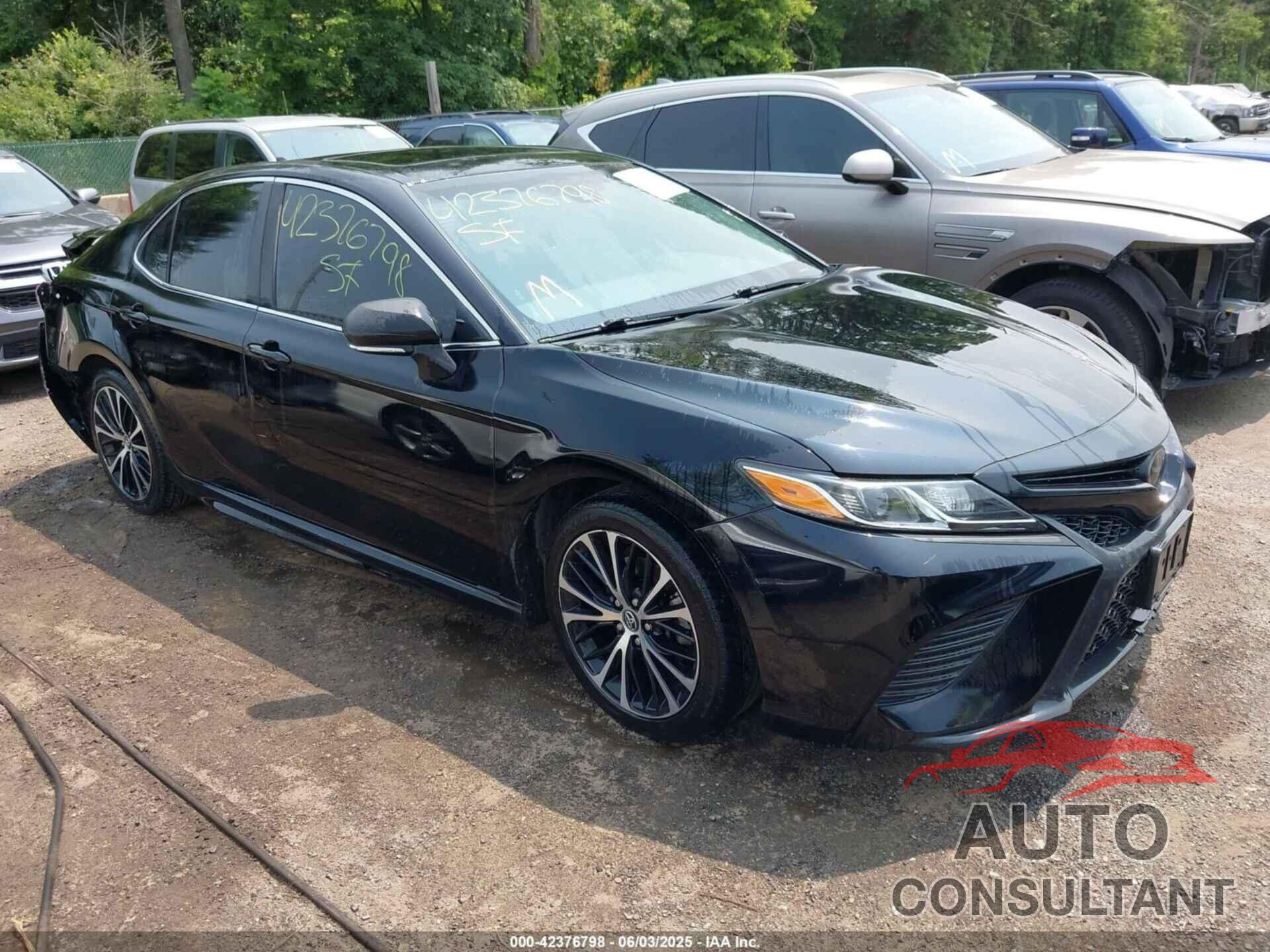 TOYOTA CAMRY 2018 - 4T1B11HKXJU609863