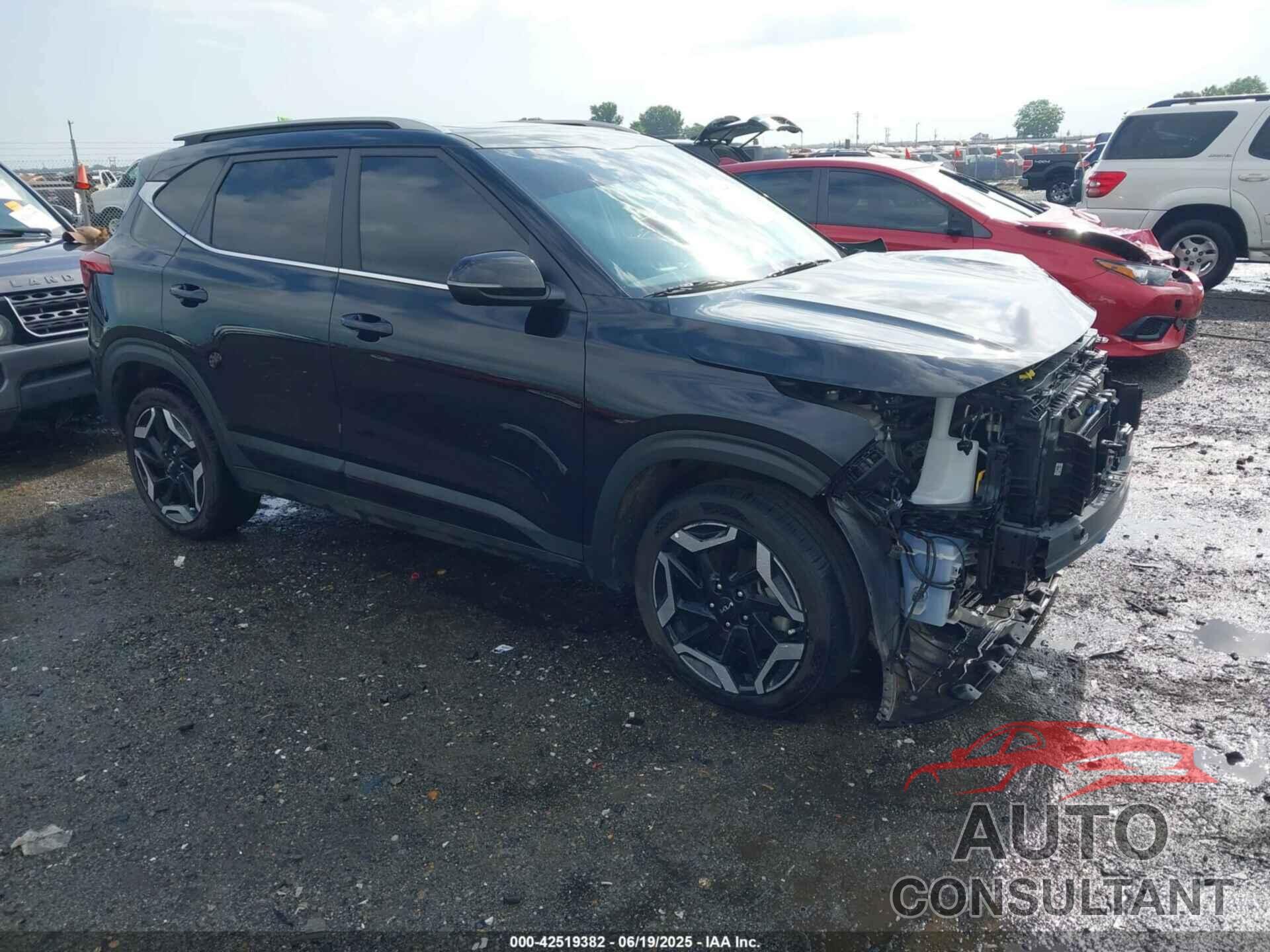 KIA SELTOS 2024 - KNDETCA77R7612131