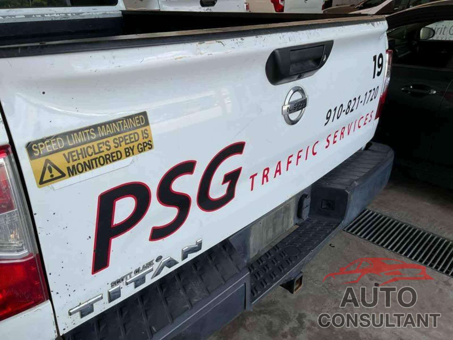 NISSAN TITAN 2017 - 1N6AA1CKXHN573066