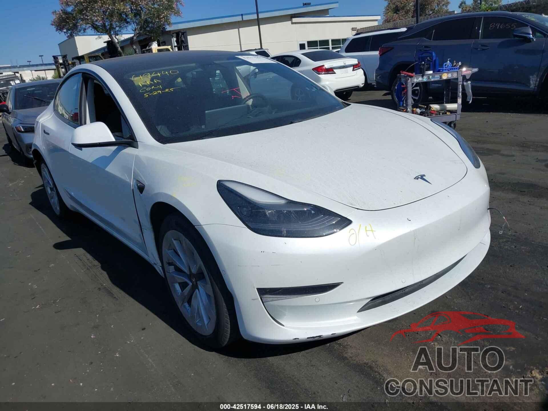 TESLA MODEL 3 2021 - 5YJ3E1EA0MF076363