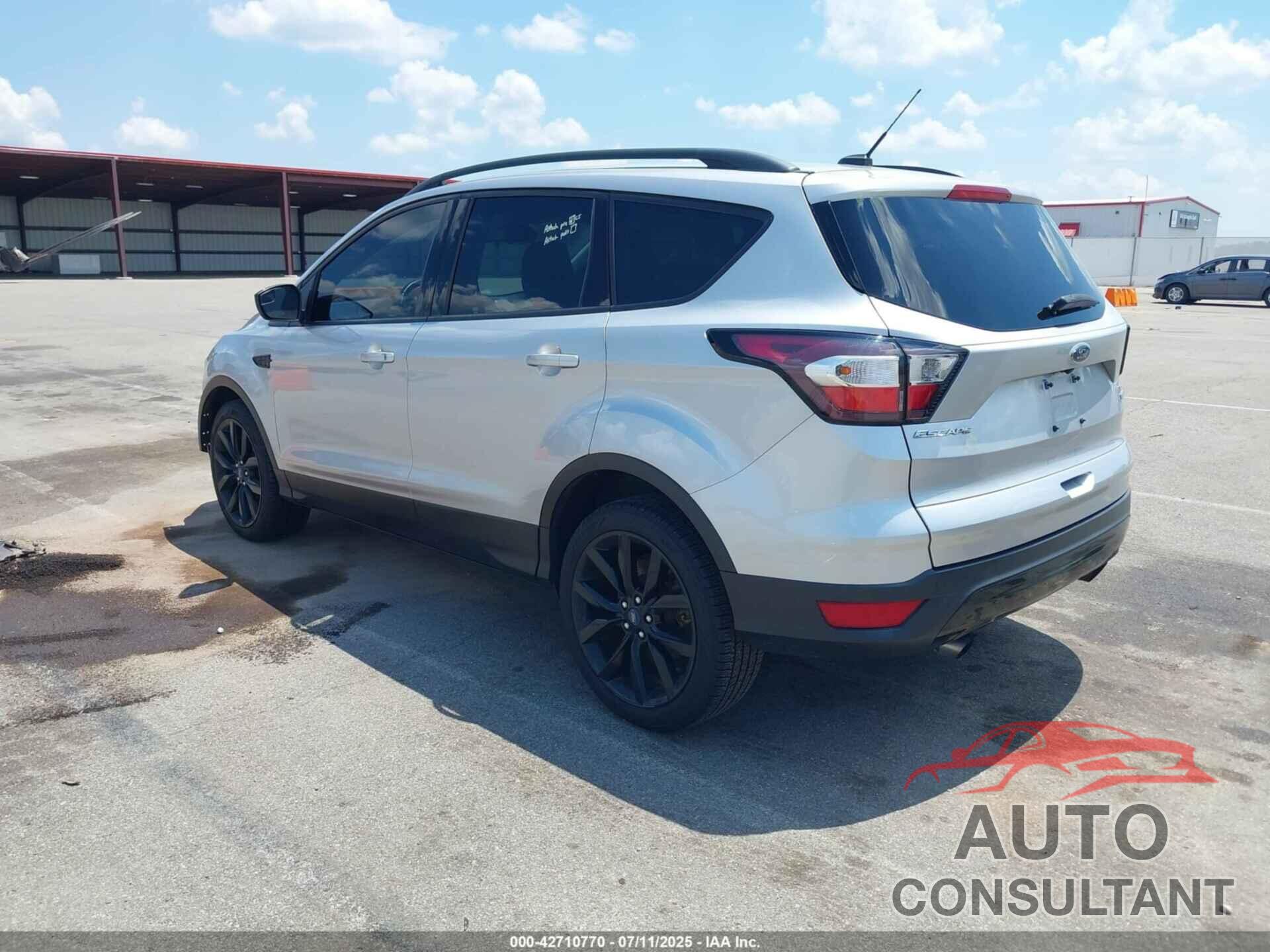 FORD ESCAPE 2018 - 1FMCU9GD3JUC46545