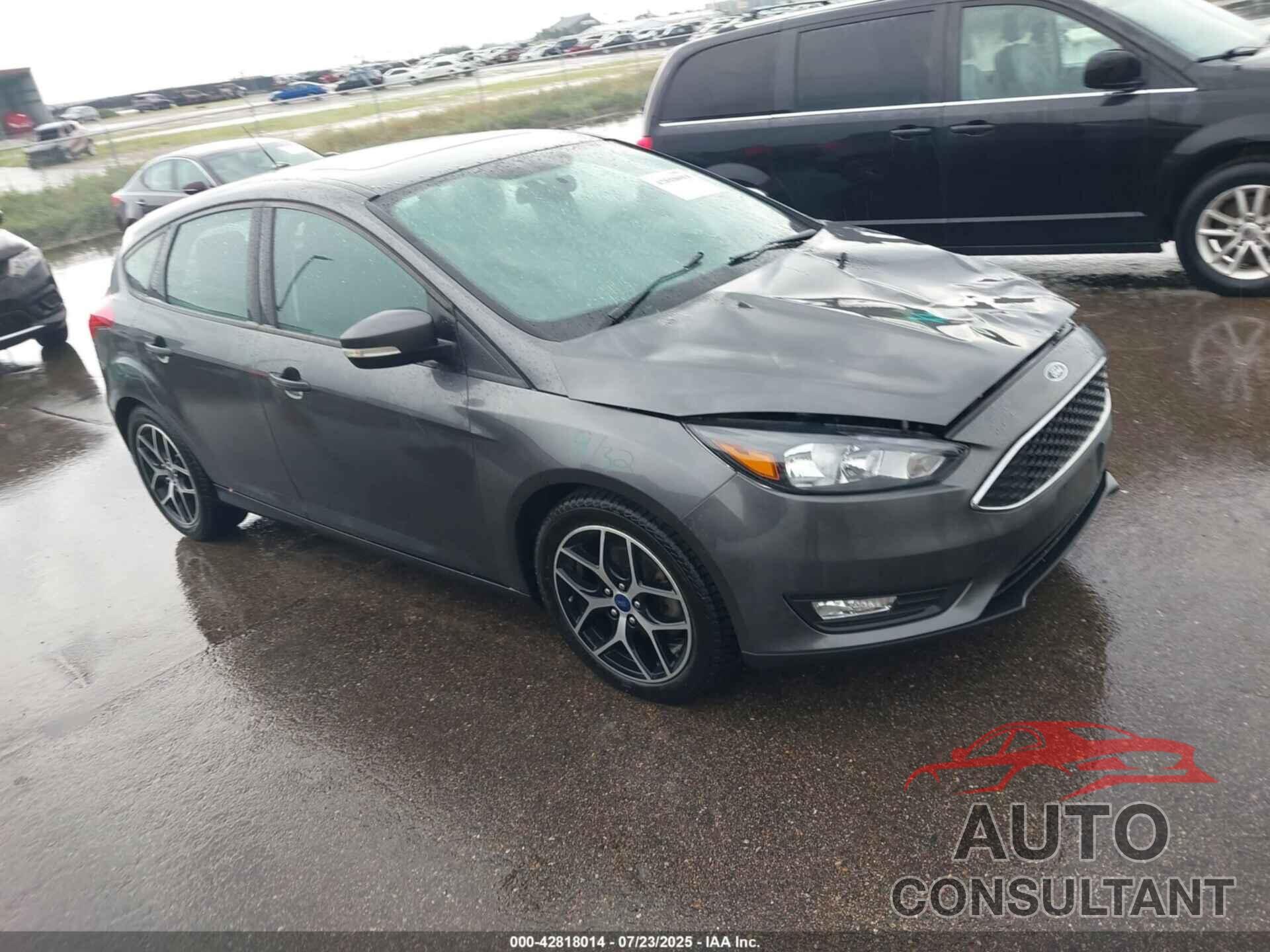 FORD FOCUS 2018 - 1FADP3M23JL303628
