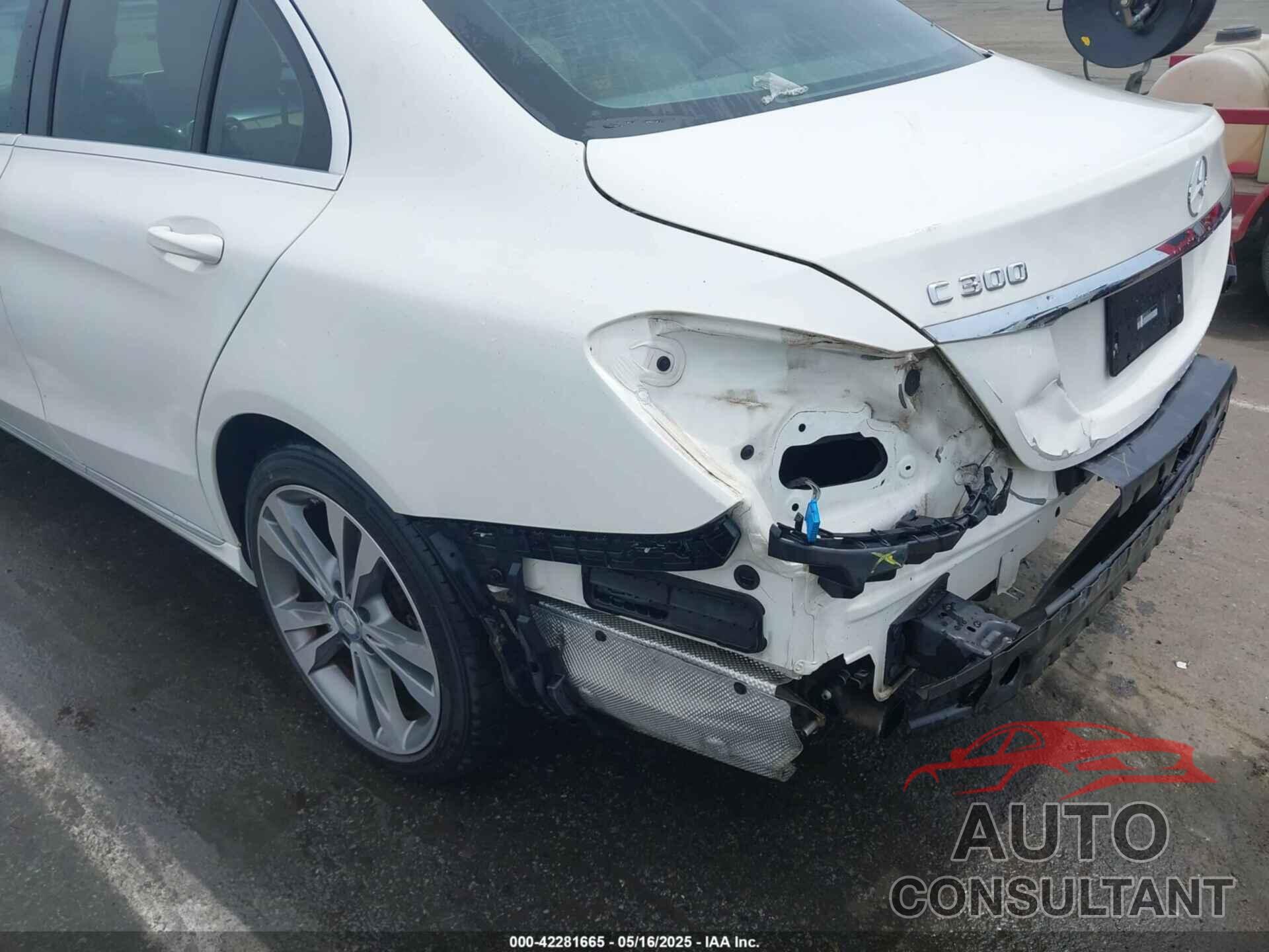 MERCEDES-BENZ C 300 2016 - 55SWF4JB8GU096616