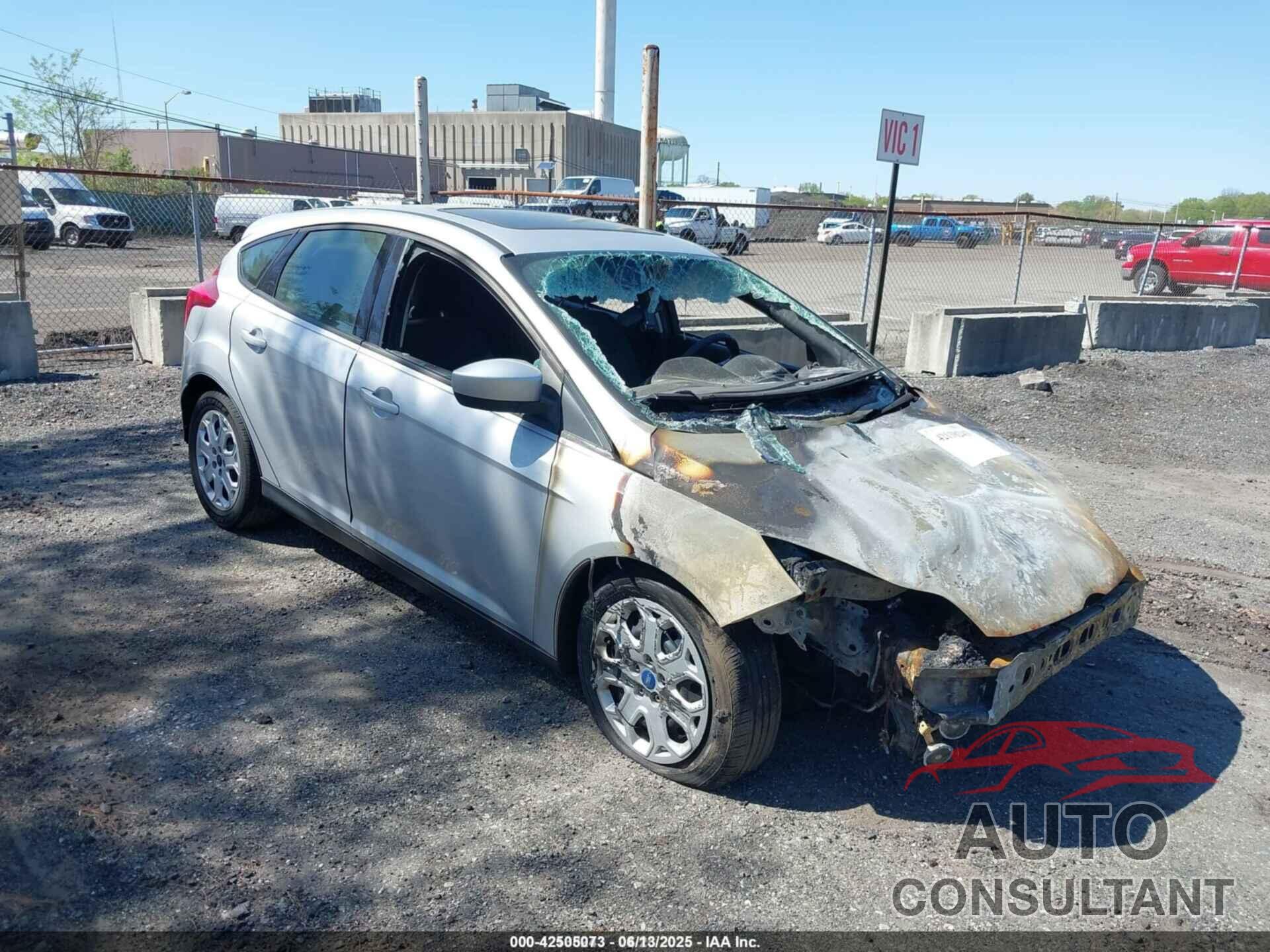 FORD FOCUS 2012 - 1FAHP3K28CL281858