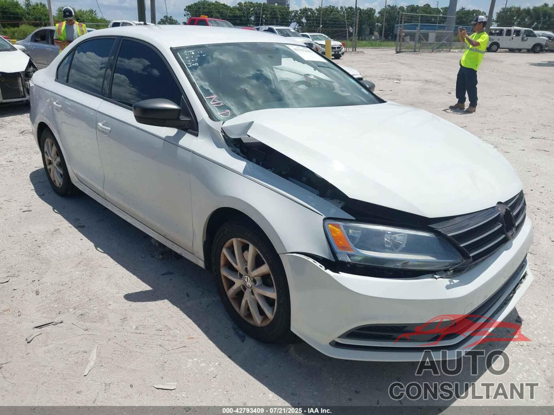 VOLKSWAGEN JETTA 2015 - 3VWD17AJXFM267339