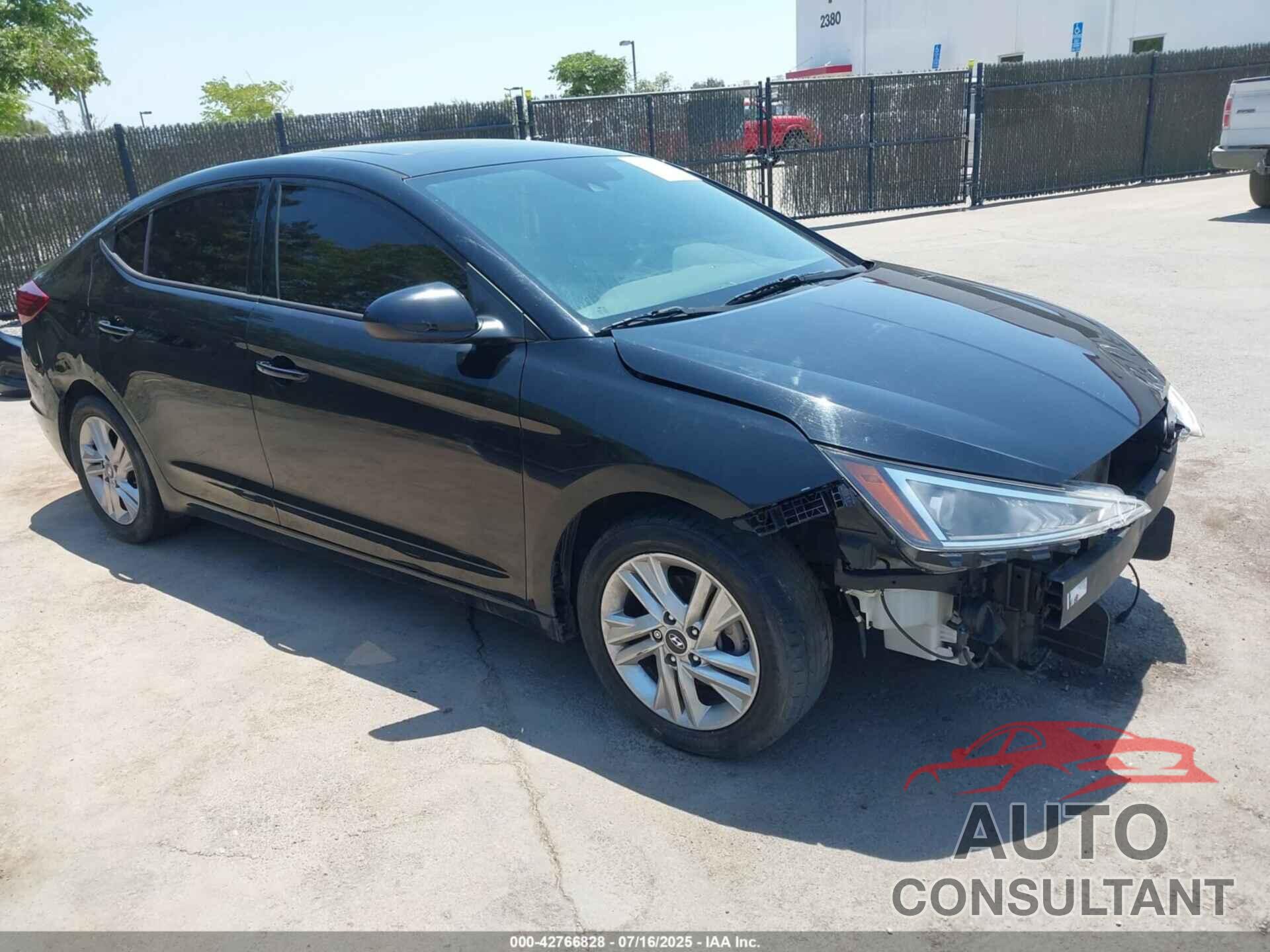 HYUNDAI ELANTRA 2020 - 5NPD84LF1LH575863