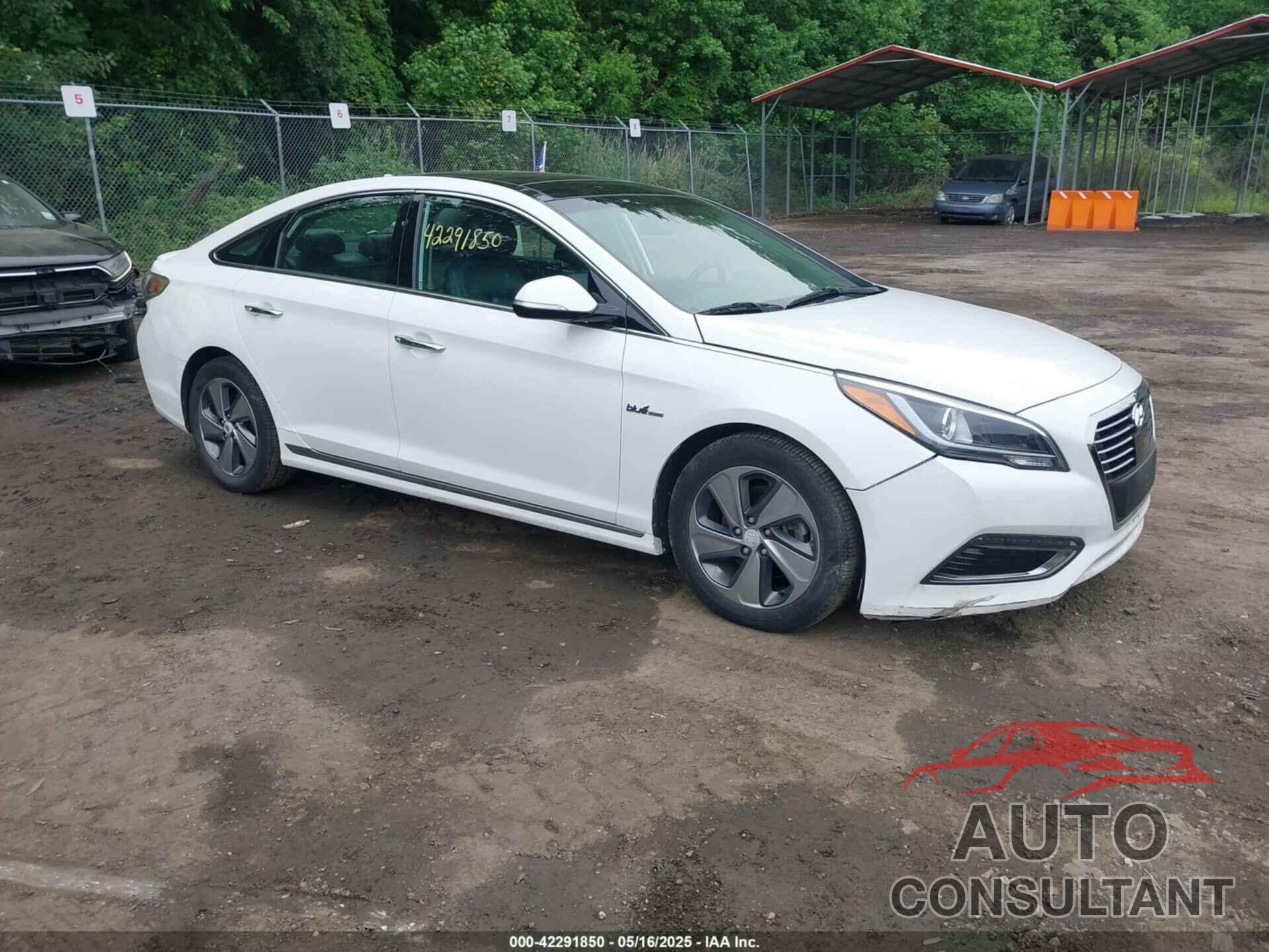 HYUNDAI SONATA HYBRID 2017 - KMHE34L36HA072512