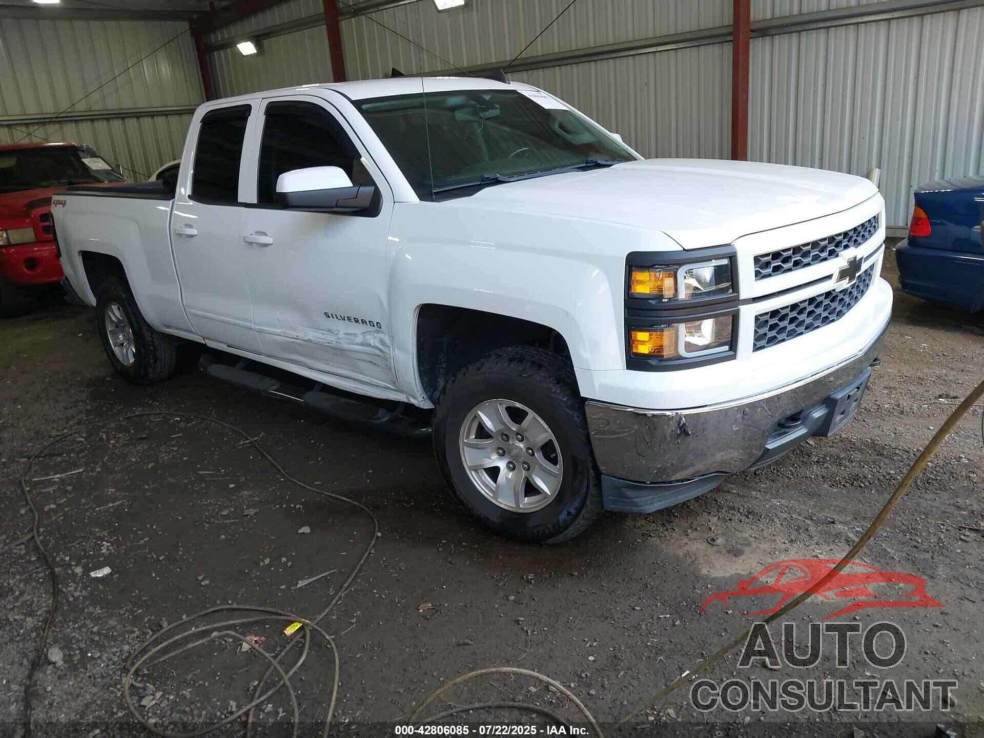 CHEVROLET SILVERADO 1500 2015 - 1GCVKREH8FZ221322