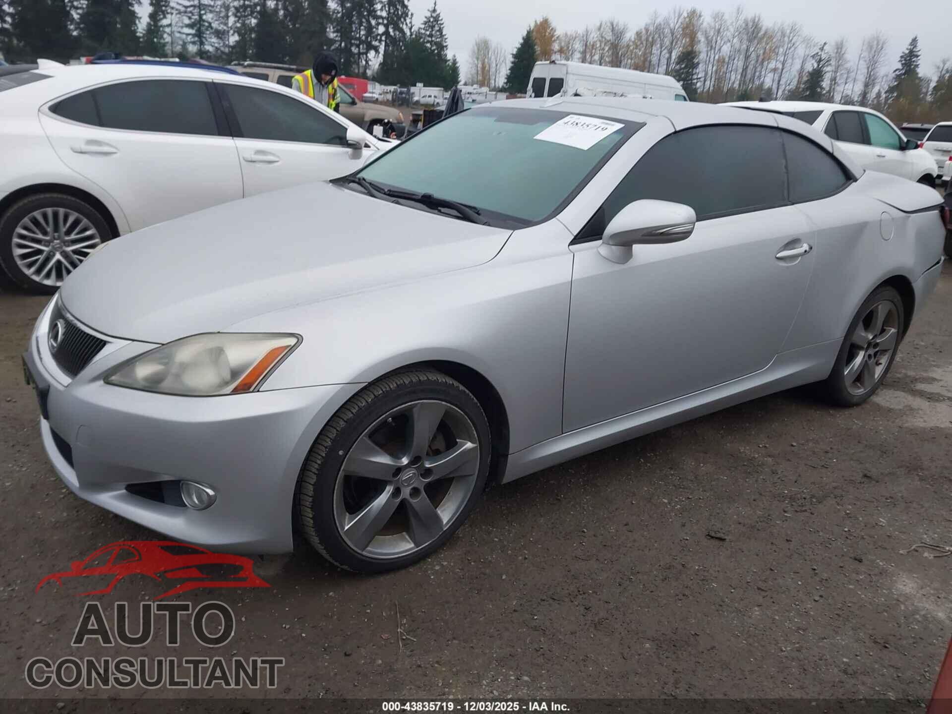 LEXUS IS 250C 2010 - JTHFF2C22A2504927