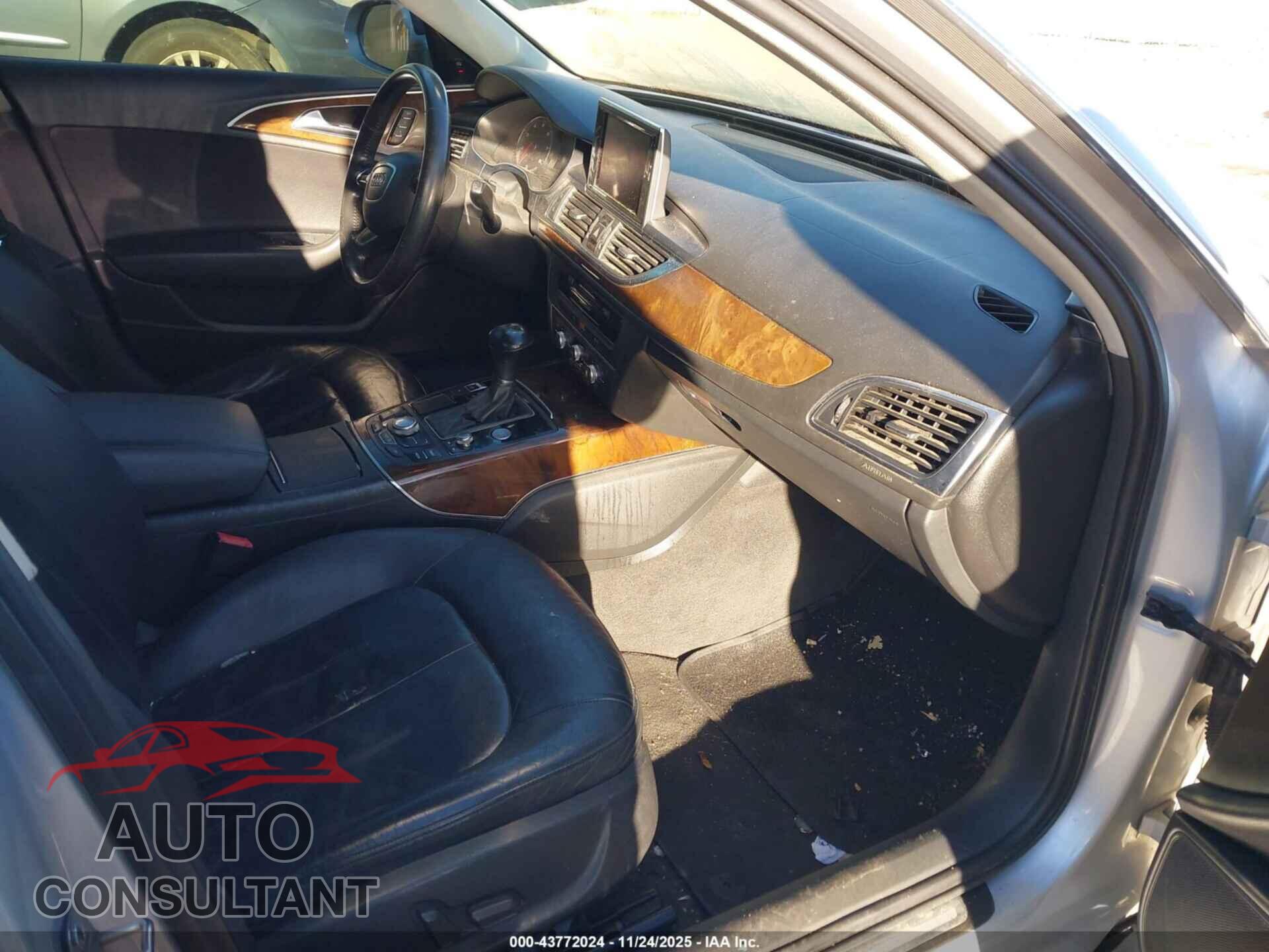 AUDI A6 2012 - WAUDFAFC9CN117491