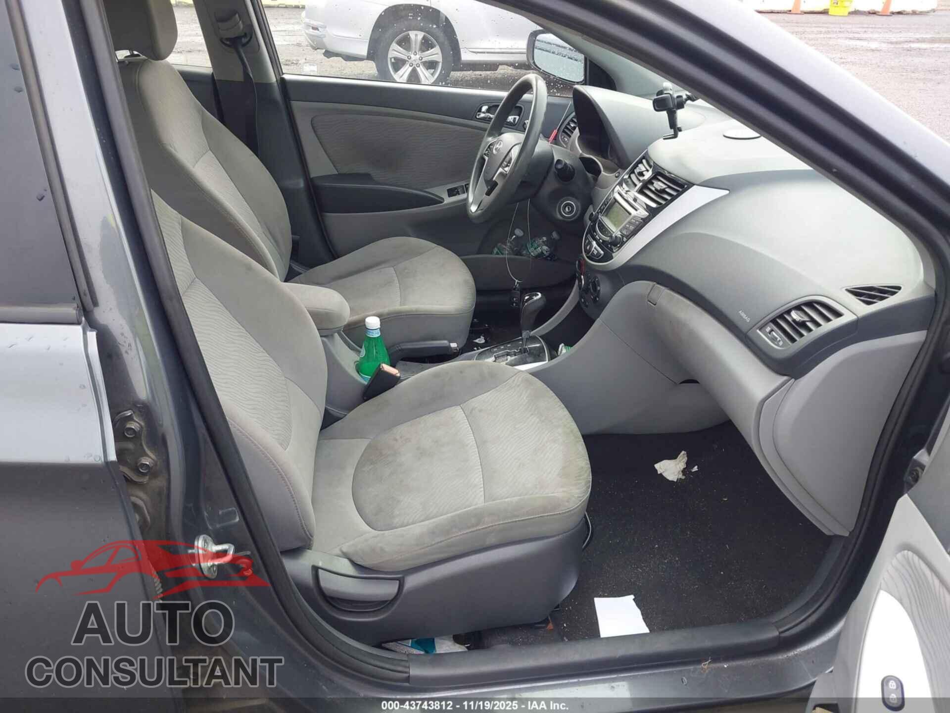 HYUNDAI ACCENT 2012 - KMHCU4AE2CU072149