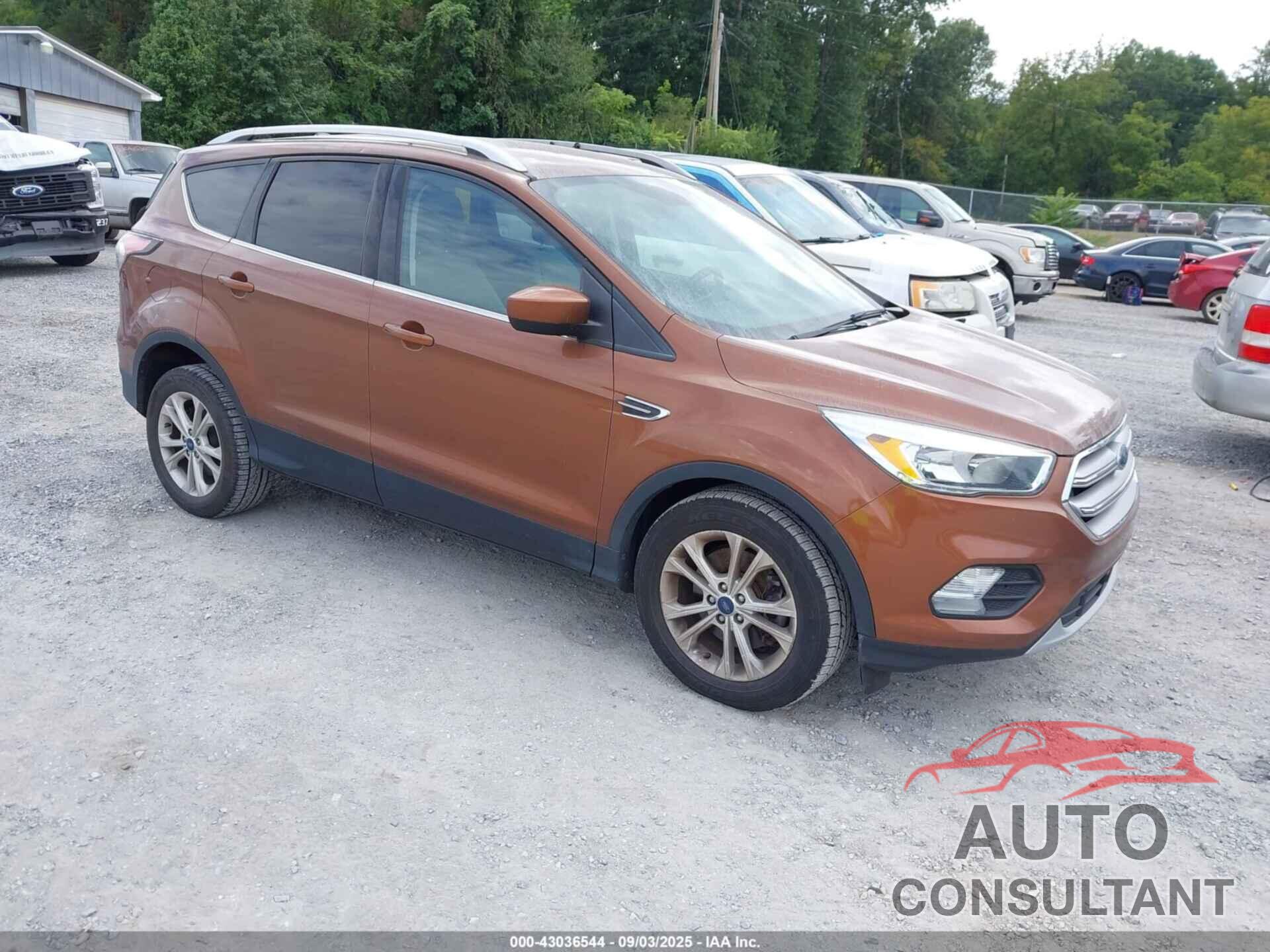 FORD ESCAPE 2017 - 1FMCU9GD7HUB22580