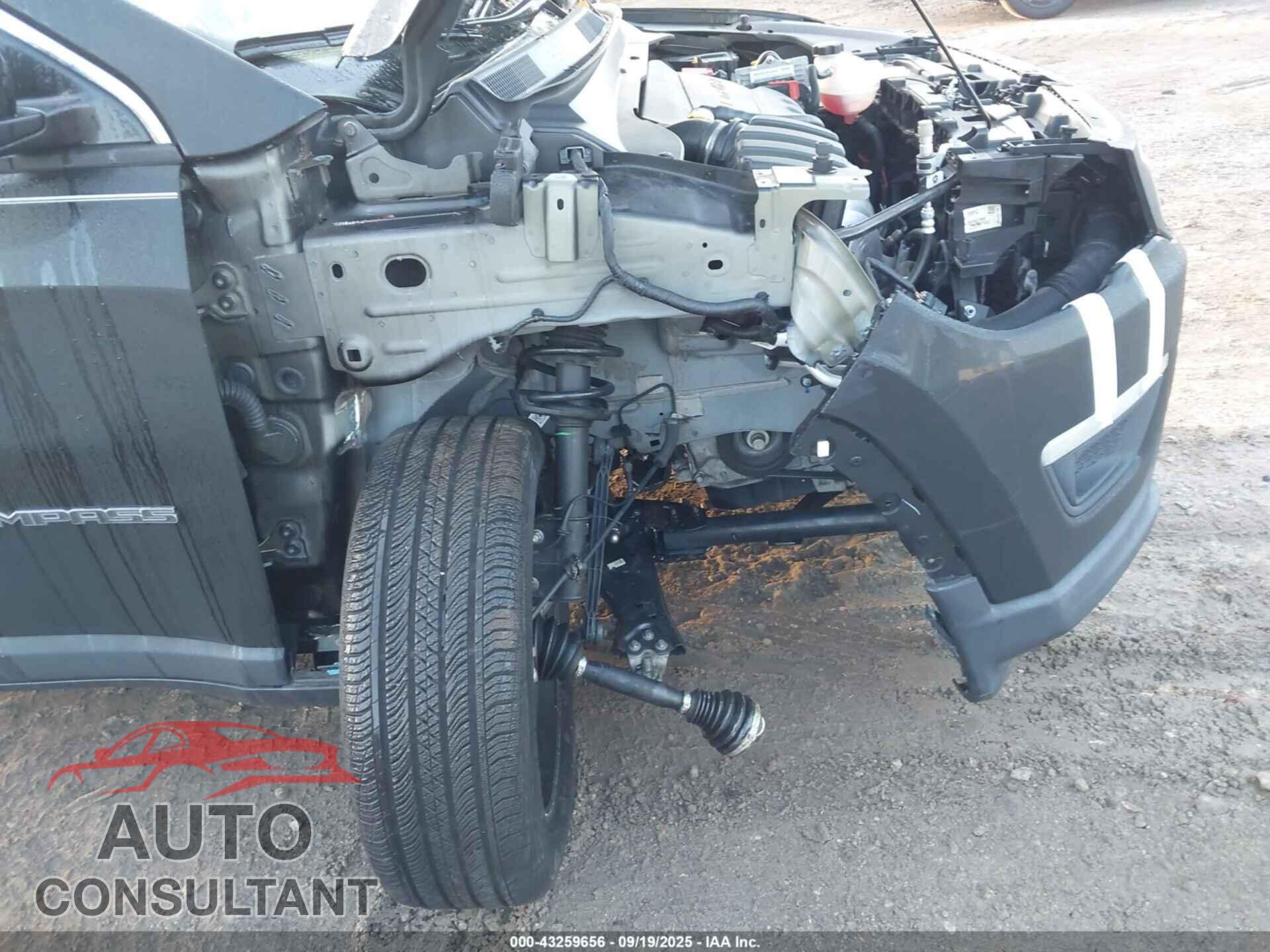 JEEP COMPASS 2020 - 3C4NJDBB7LT100824